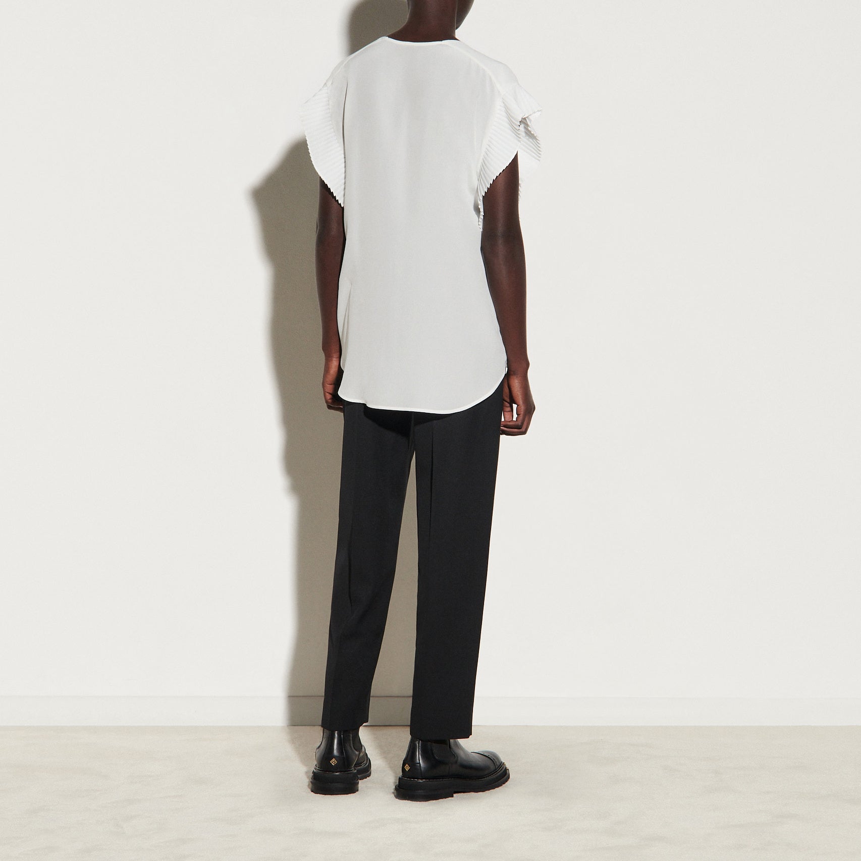 Chemise en soie avec volant plissé Sandro seconde main