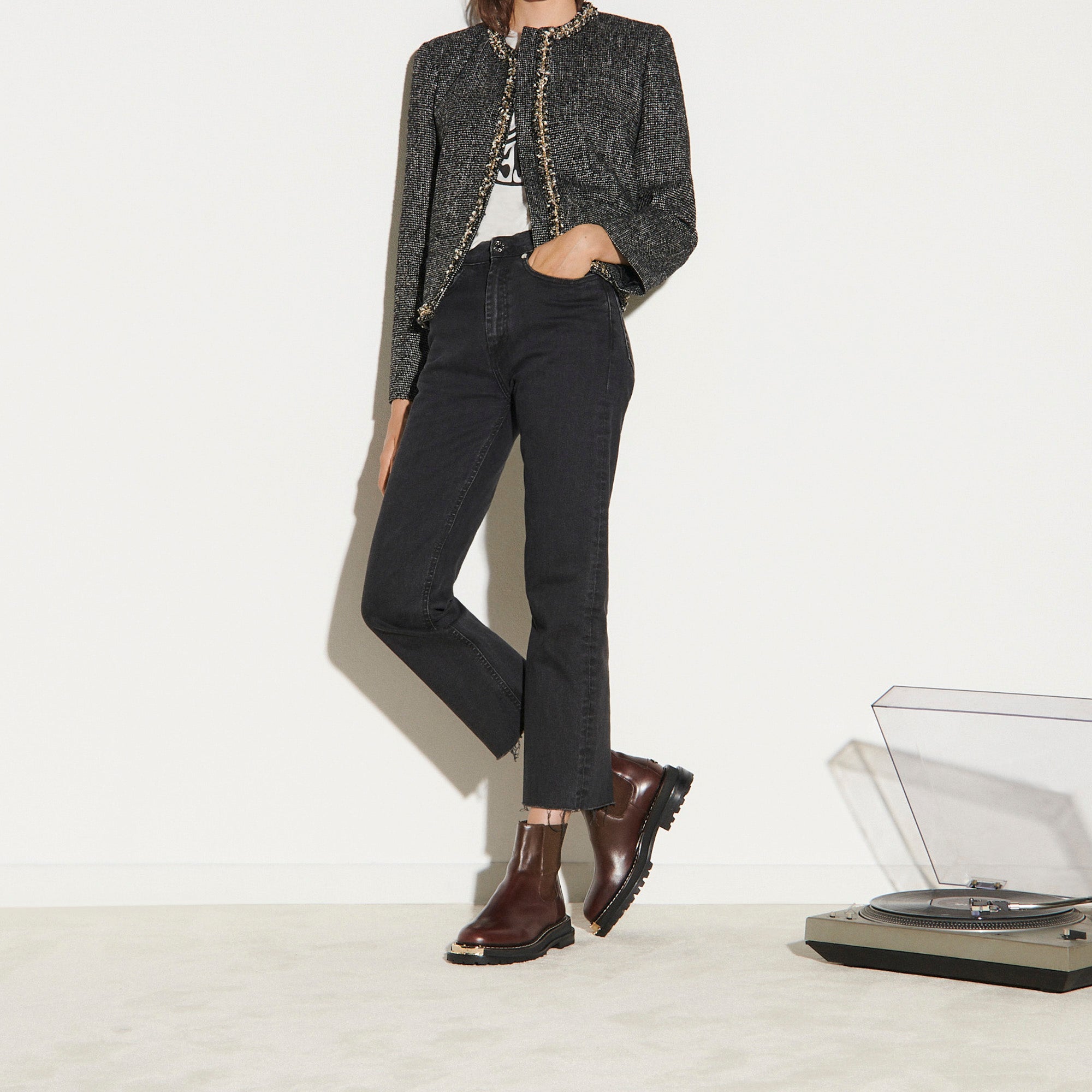 Veste courte en tweed Sandro seconde main