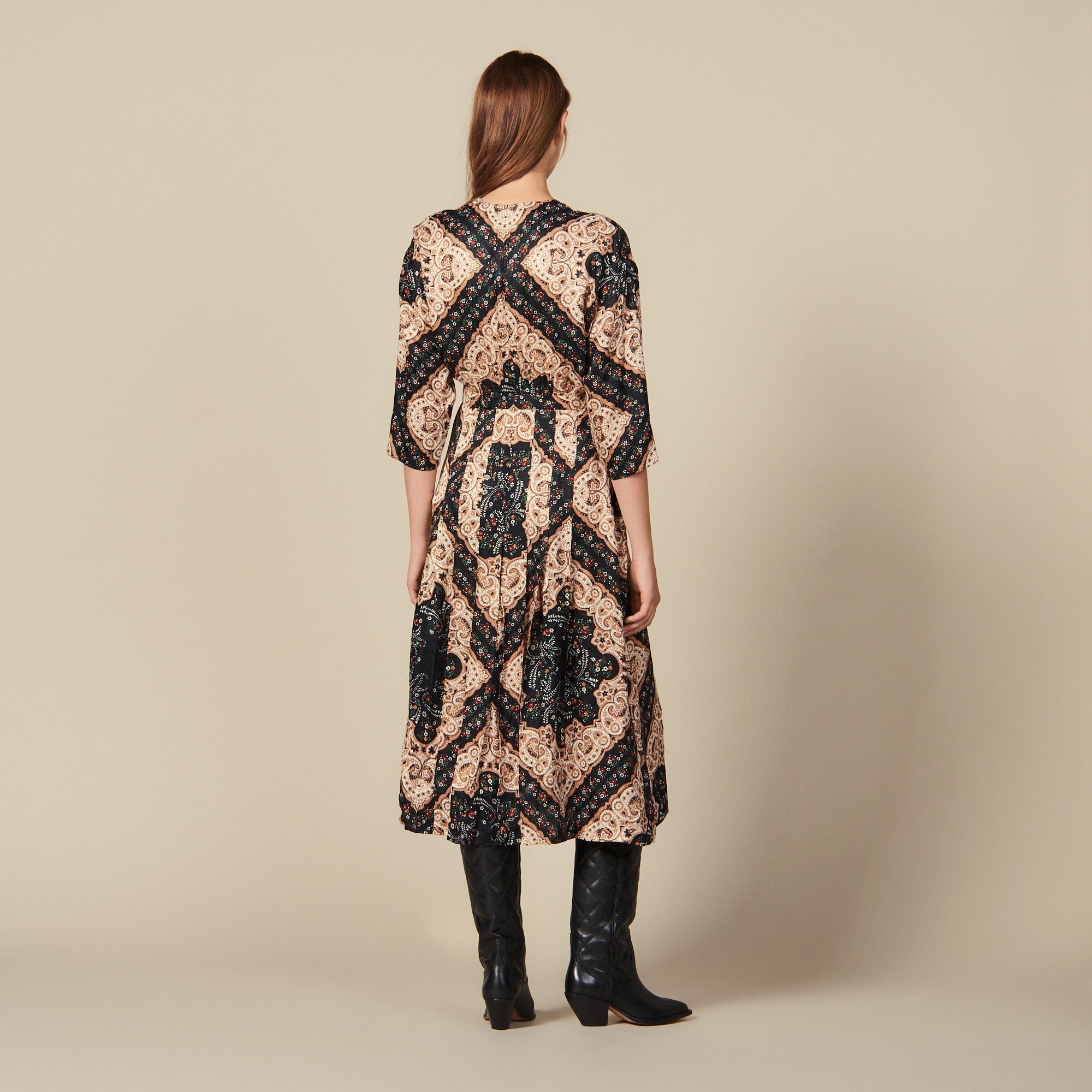 Robe midi décolletée en imprimé placé Sandro seconde main