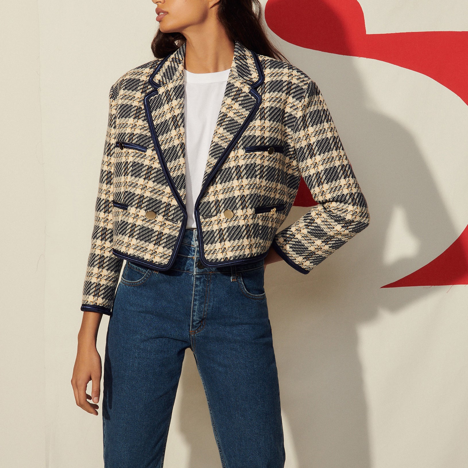 Veste courte en tweed à carreaux Sandro seconde main