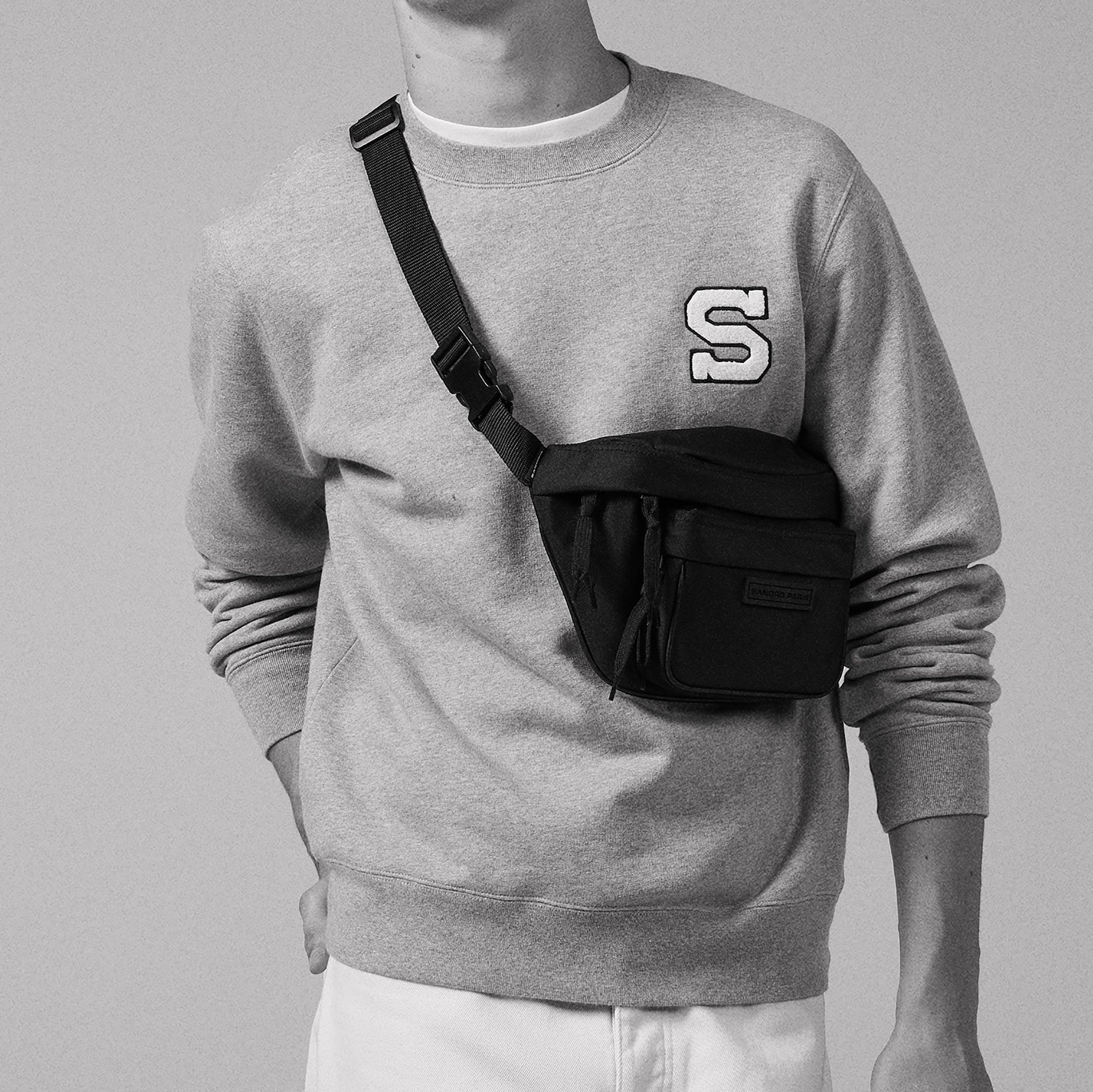 Sweatshirt avec patch Sandro seconde main