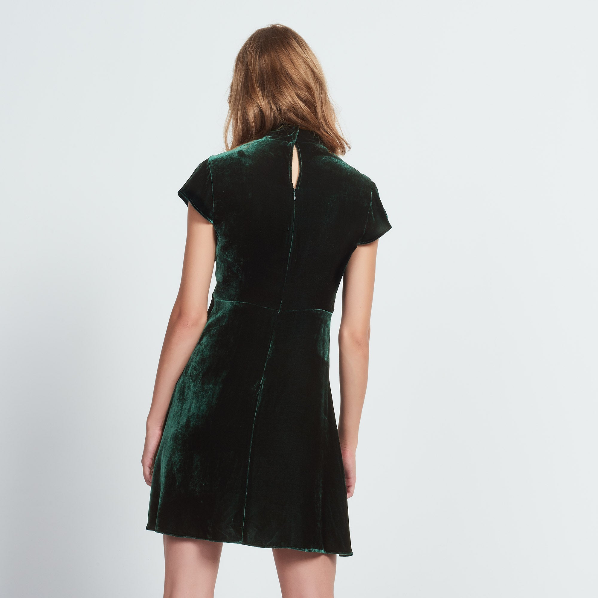 Robe en velours col montant Sandro seconde main