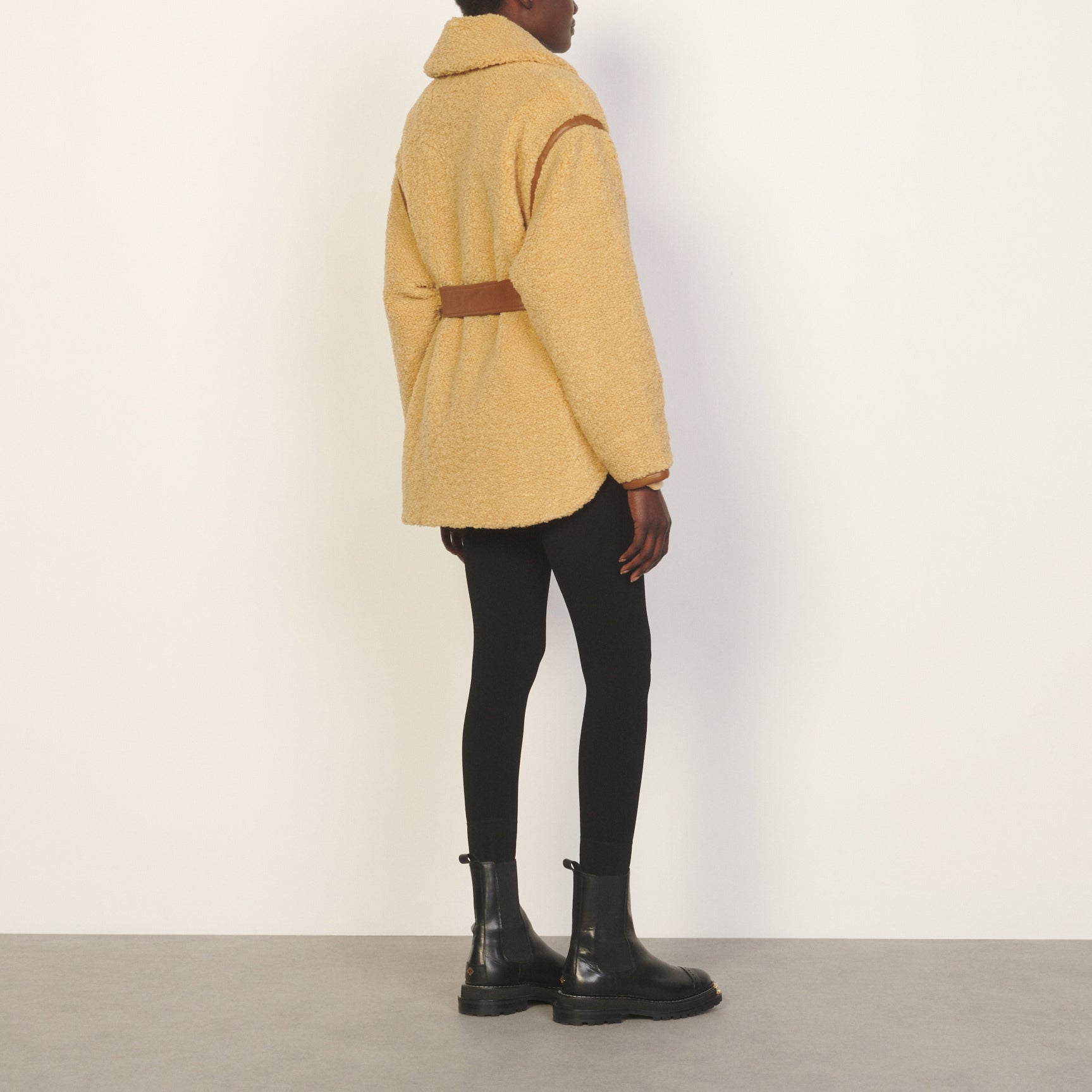 Outerwear Camel Sandro seconde main