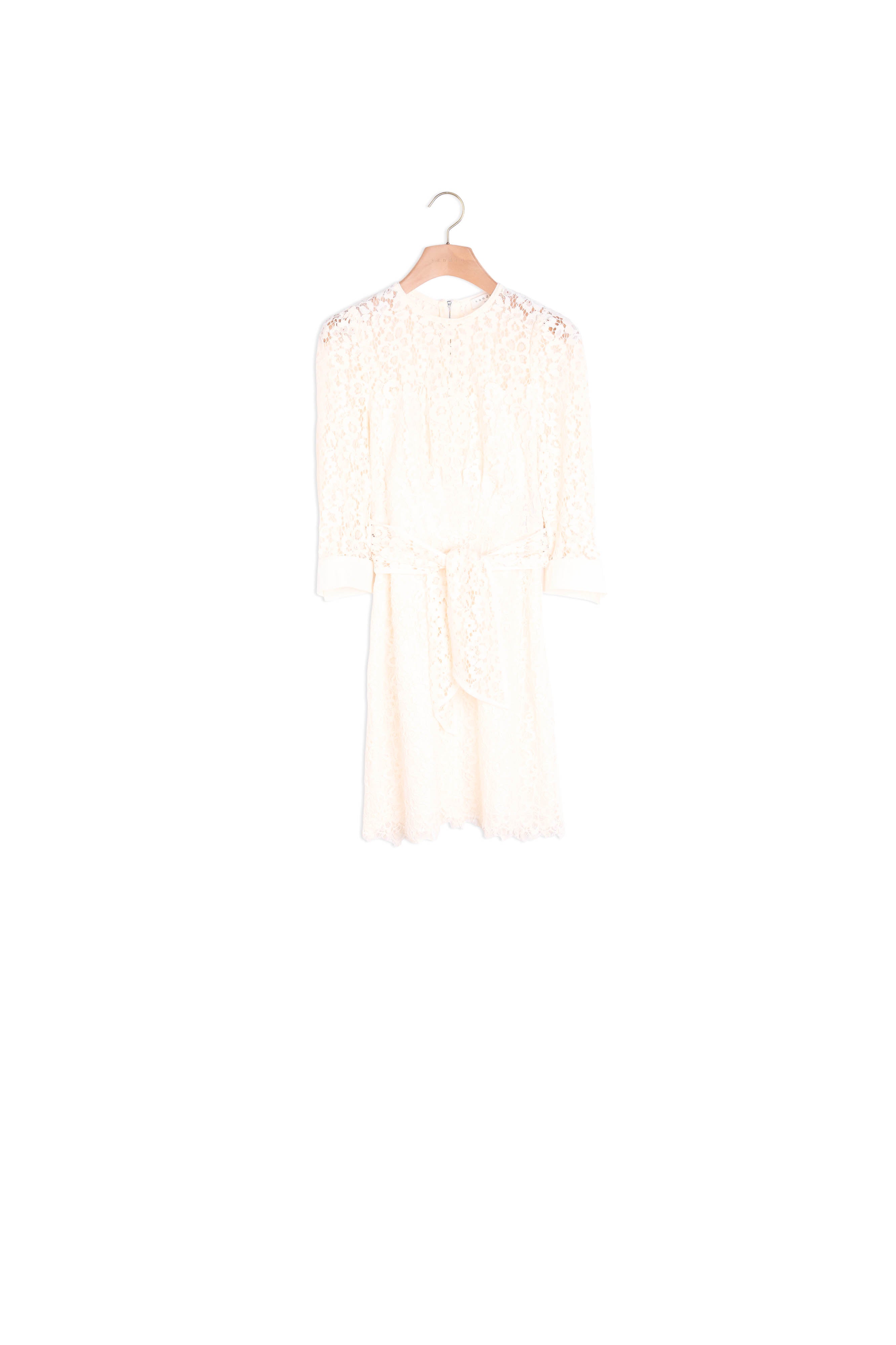 Robe courte en dentelle avec ceinture Sandro seconde main