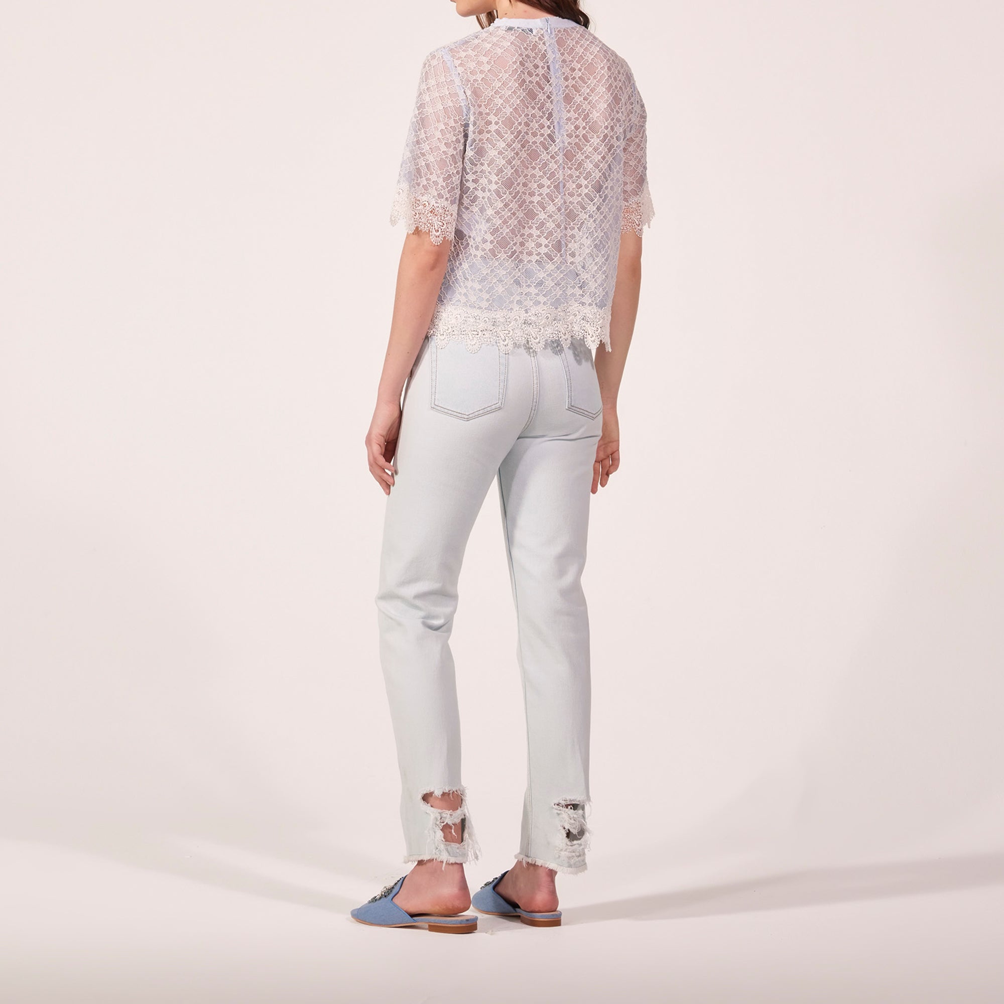 Top en dentelle subtilement transparente Sandro seconde main
