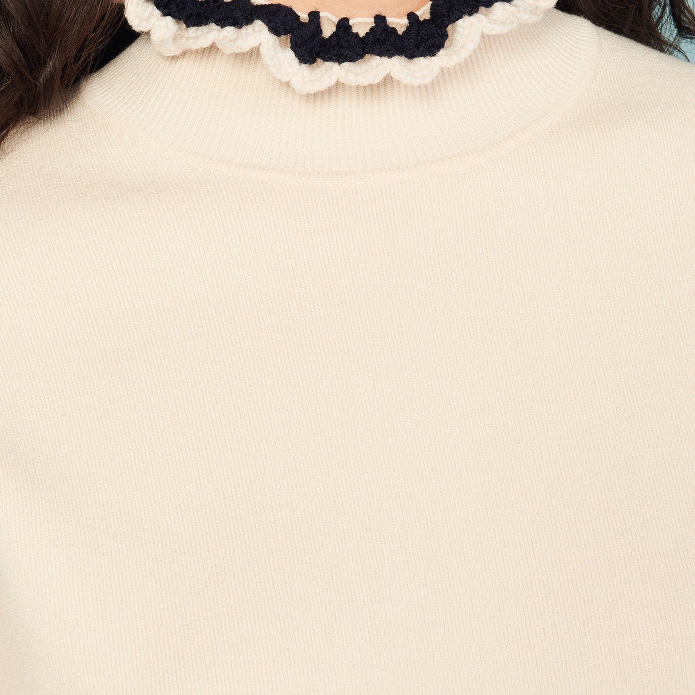 Pull à col montant fantaisie Sandro seconde main