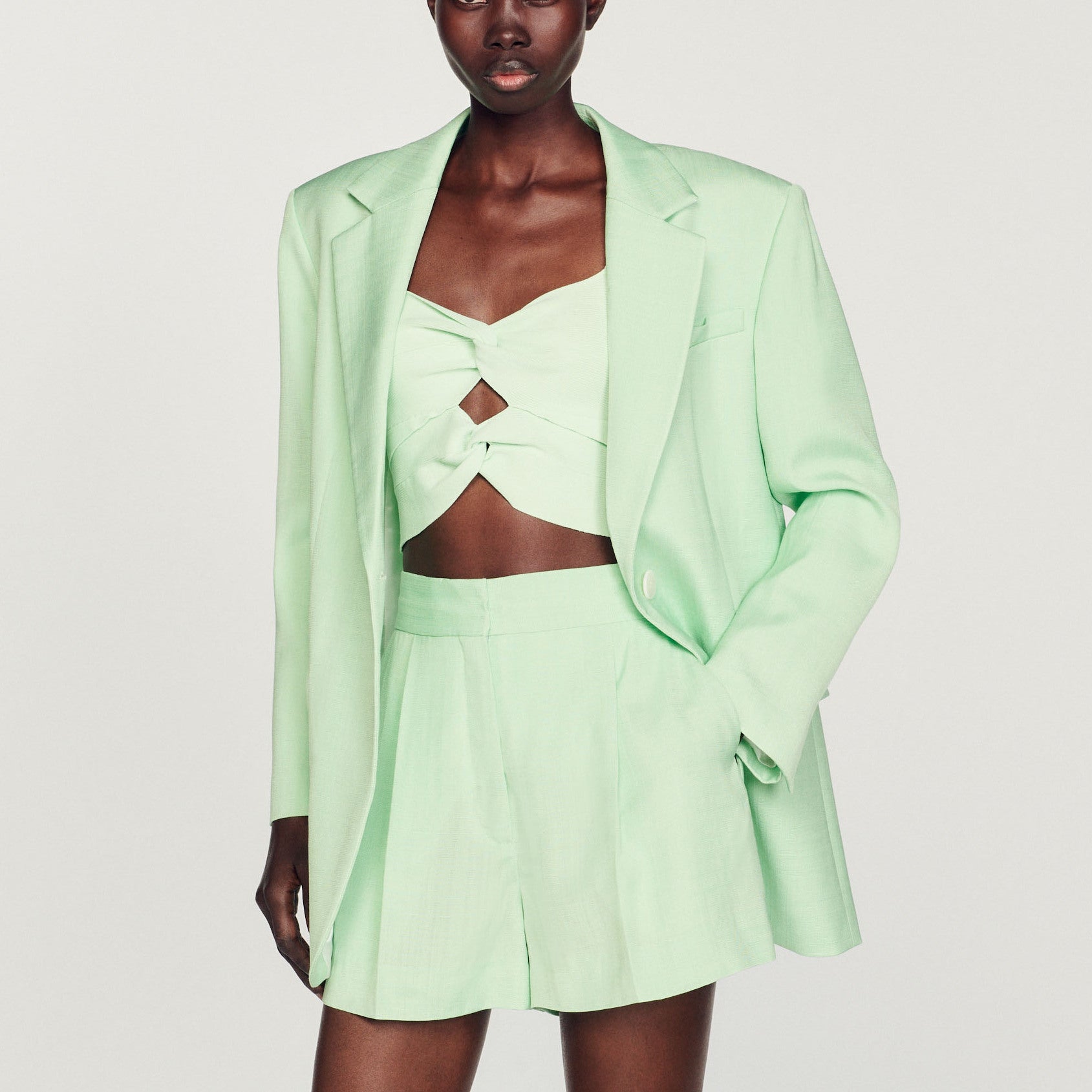 Short large Sandro seconde main