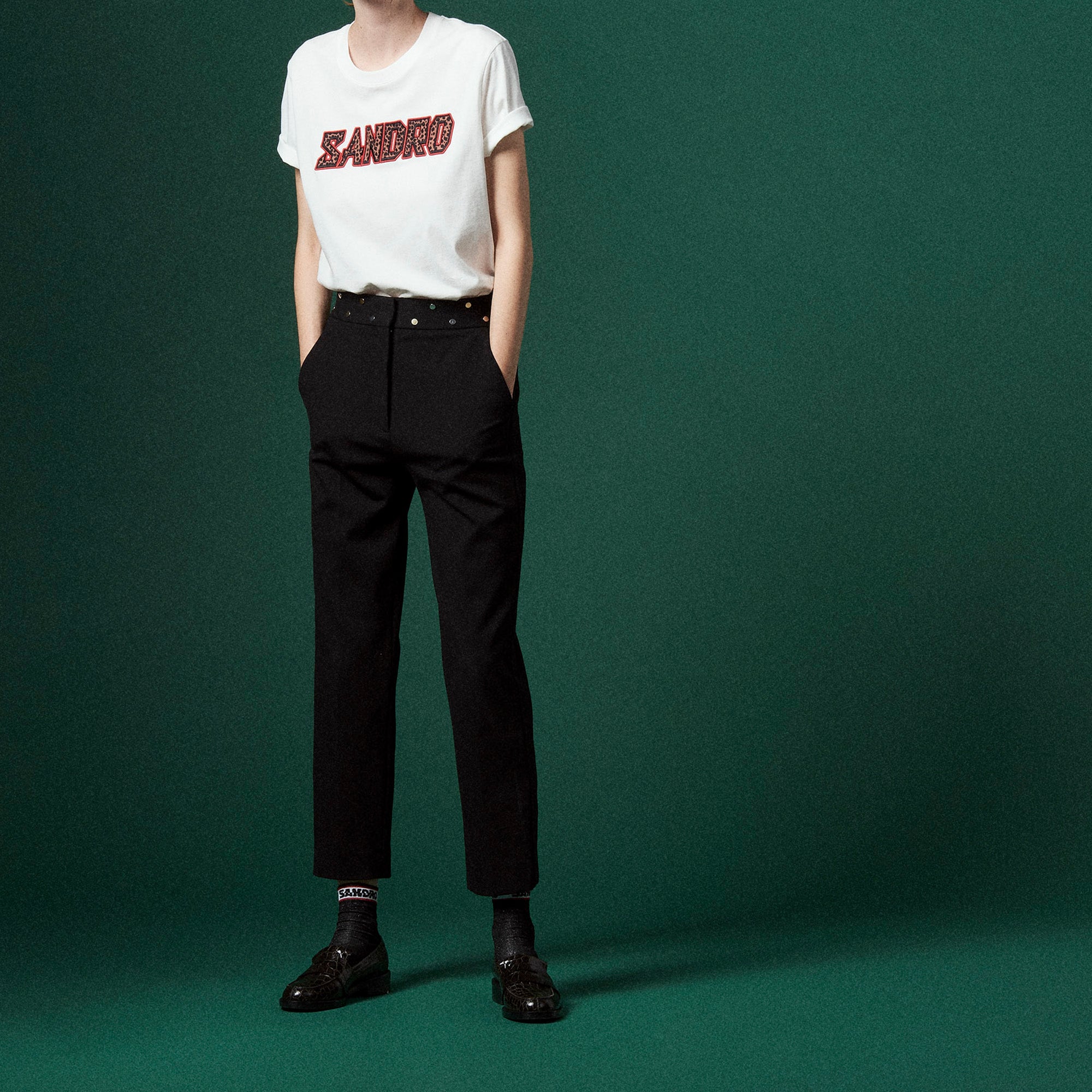 Pantalon à pinces avec studs à la taille Sandro seconde main