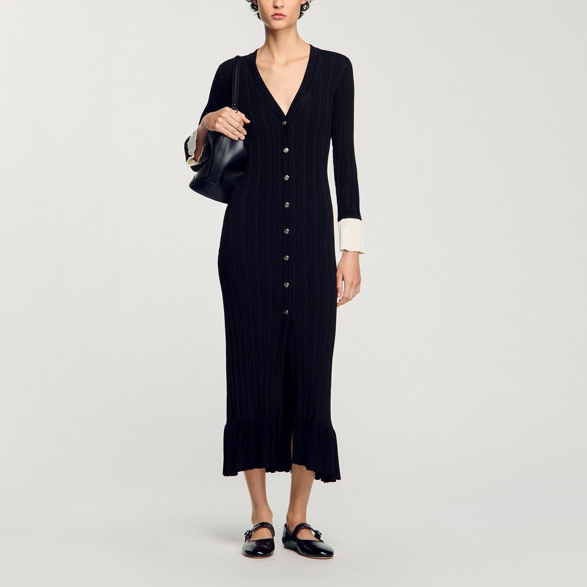 Robe longue en maille avec col V Sandro seconde main