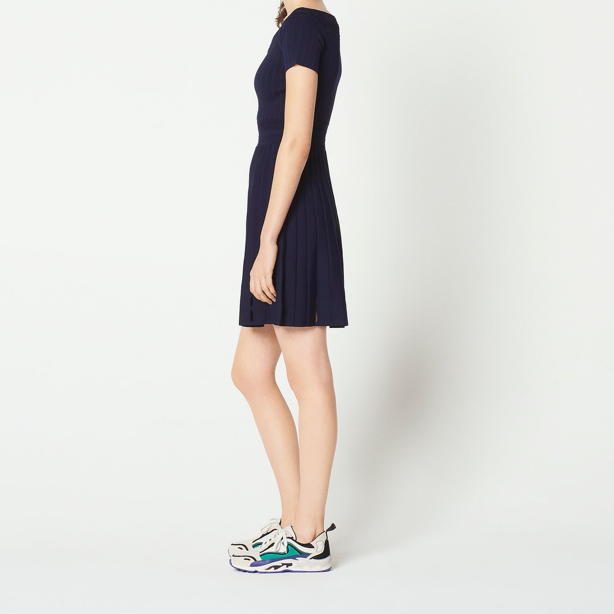Robe en maille avec jeux de coutures Sandro seconde main