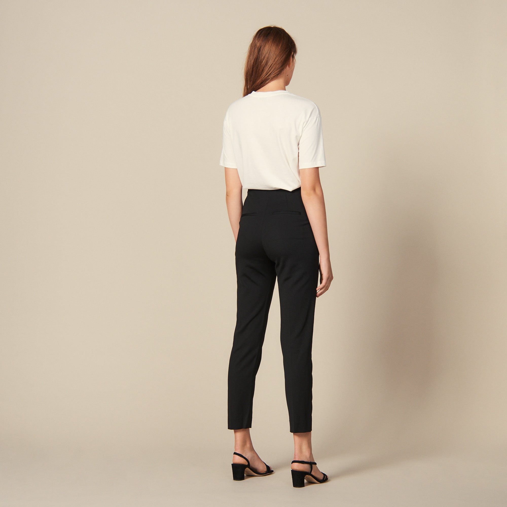 Pantalon fuselé à basque Sandro seconde main