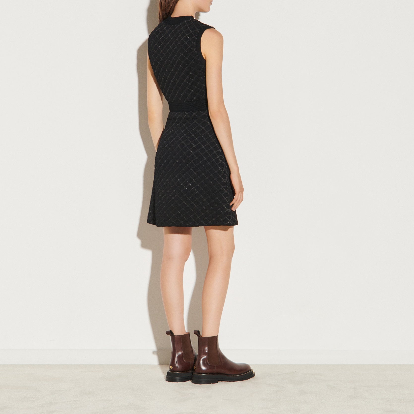 Robe sans manches matelassée Sandro seconde main