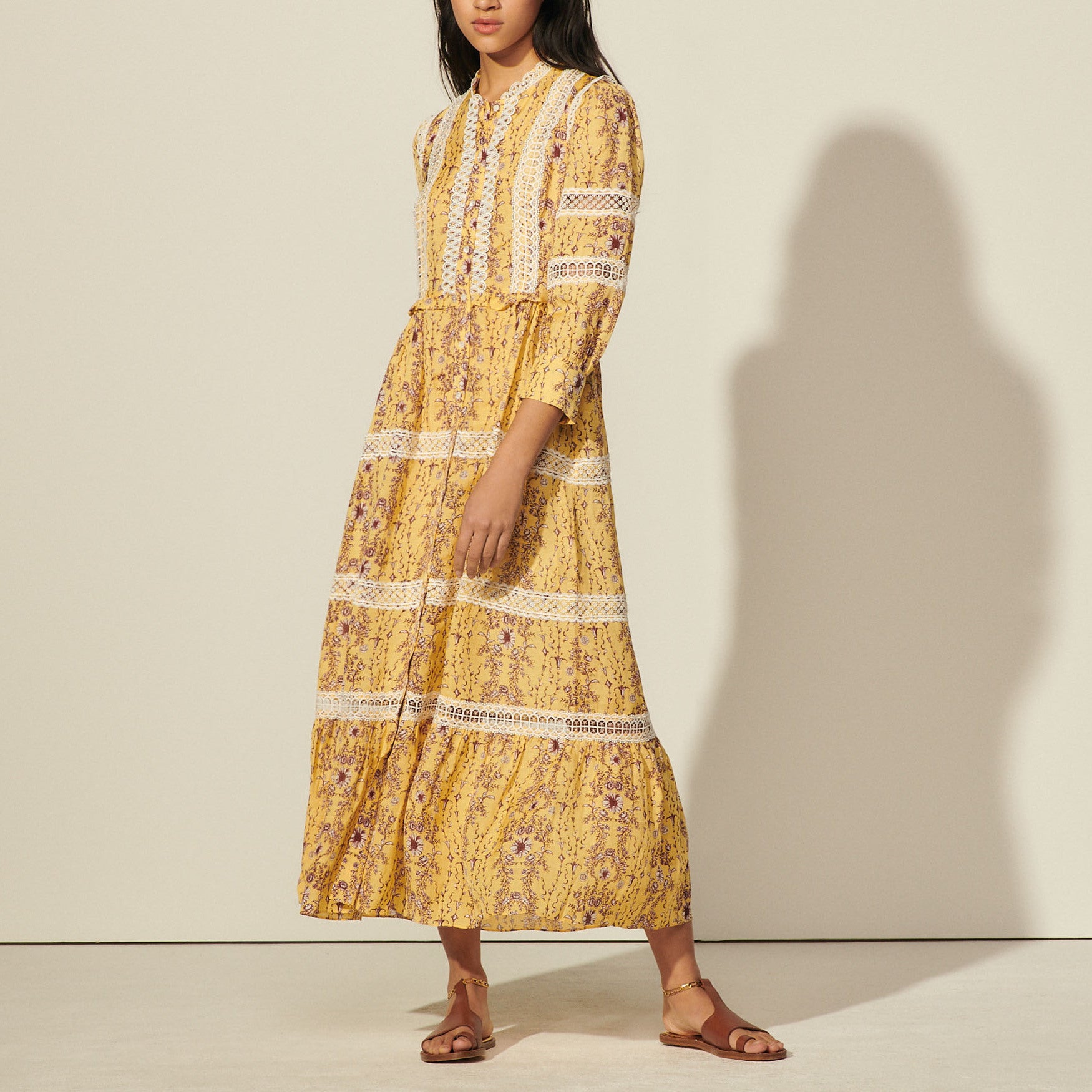 Robe longue imprimée et jeu de galons Sandro seconde main