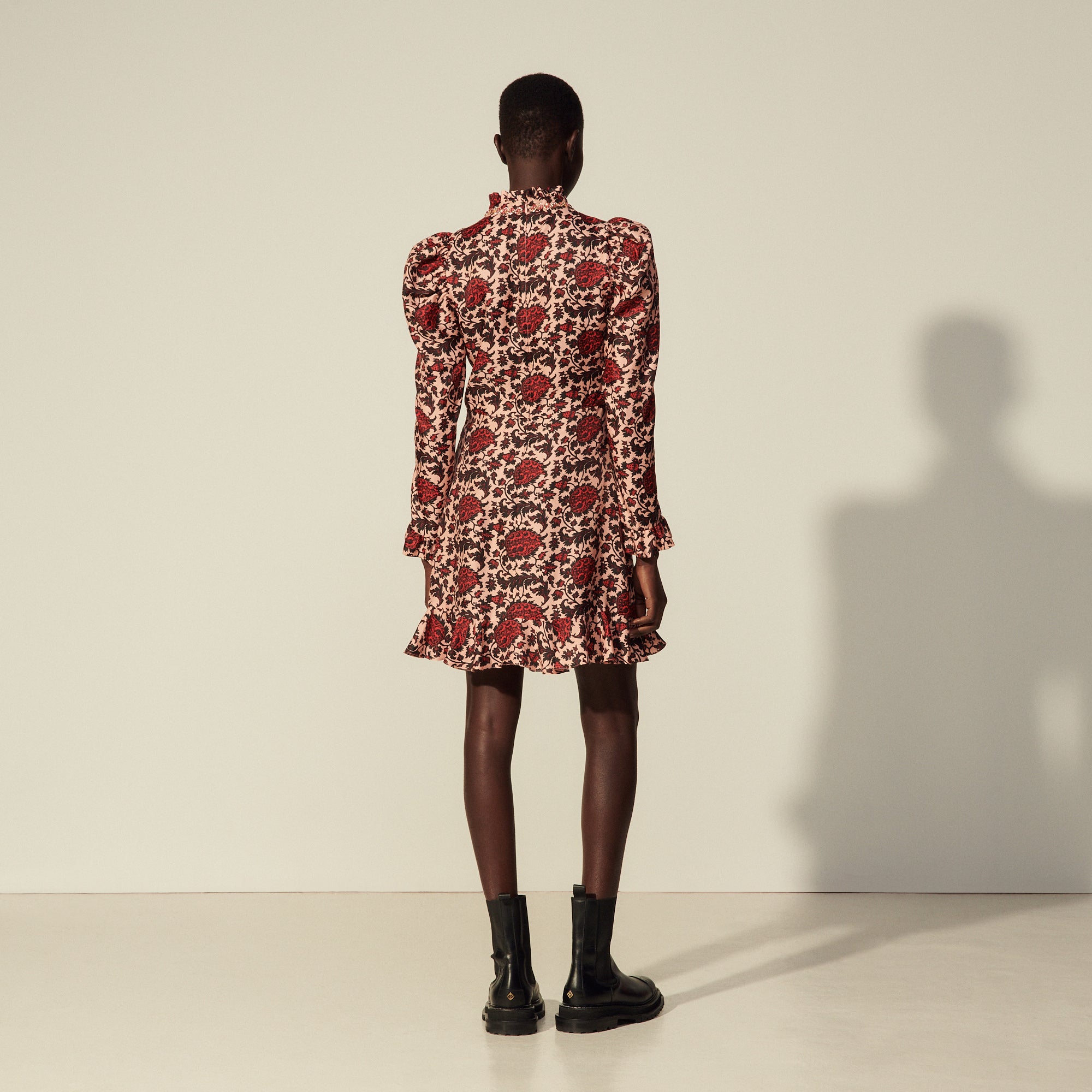 Robe courte imprimée en soie mélangée Sandro seconde main