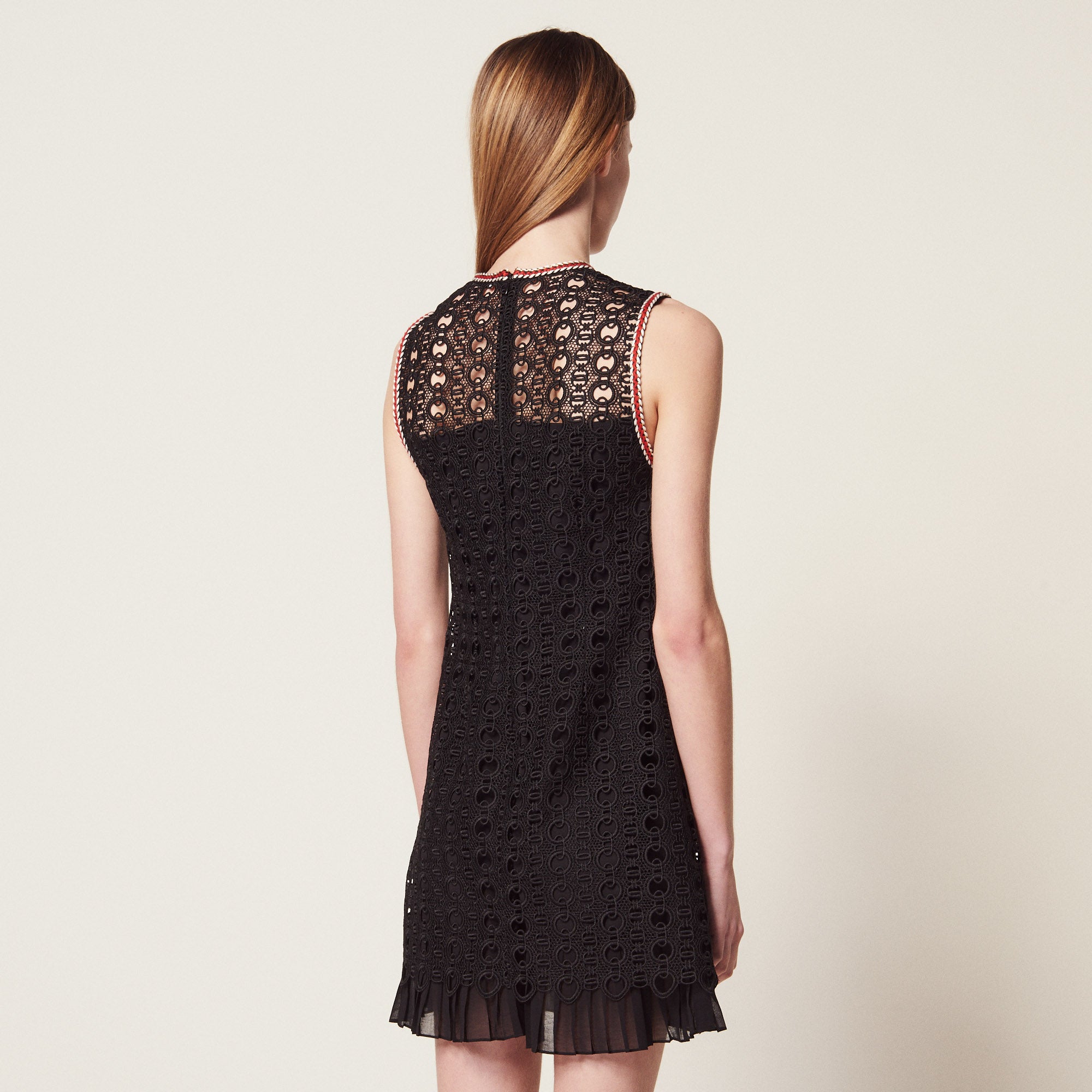 Robe en guipure sans manches Sandro seconde main