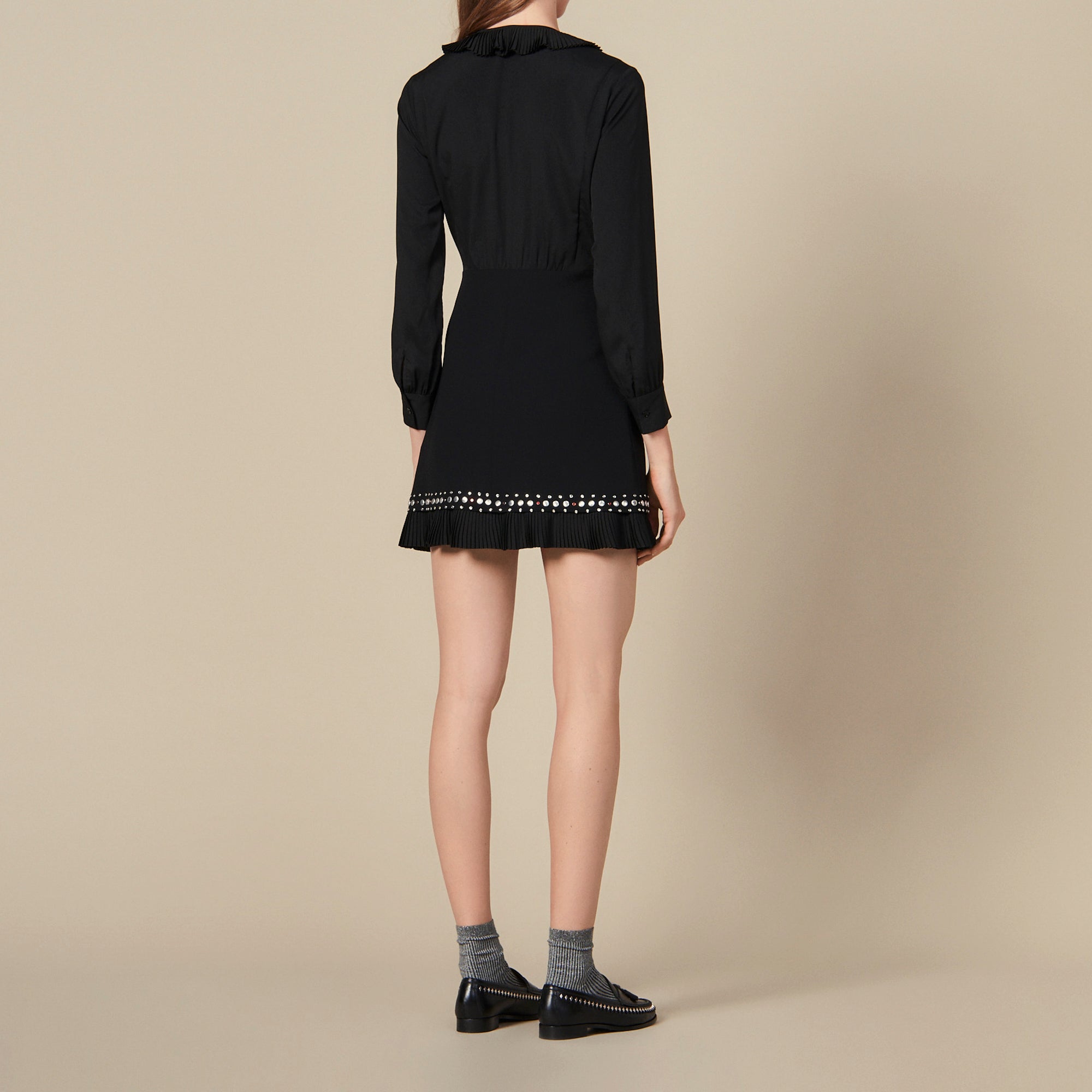 Robe courte ornée de plissés et studs Sandro seconde main