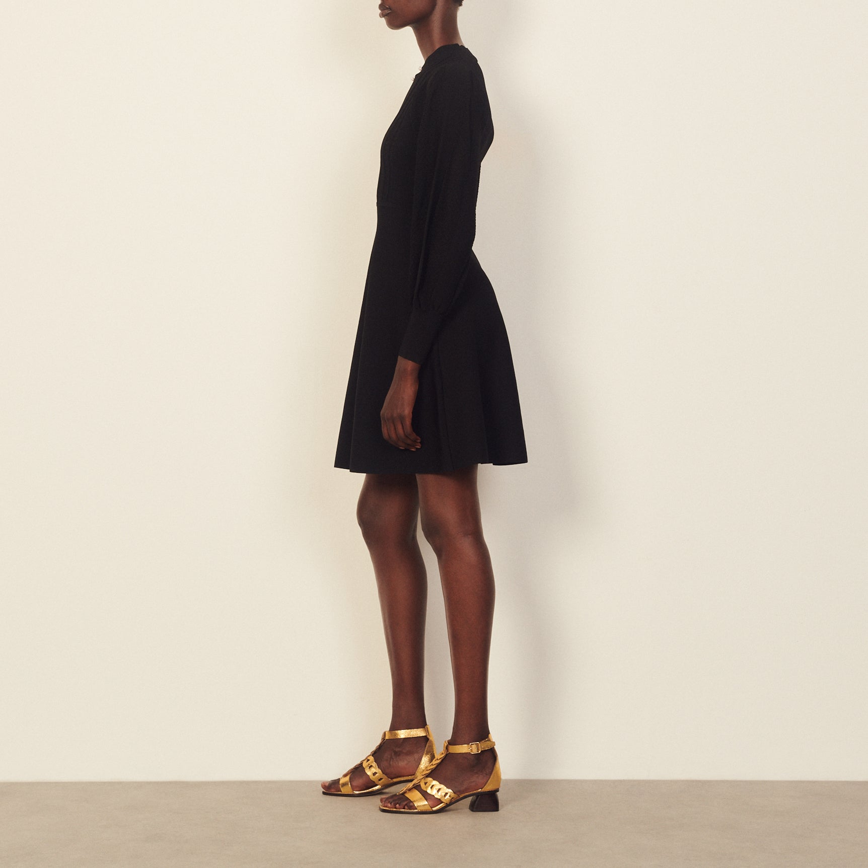 Robe Noir Sandro seconde main