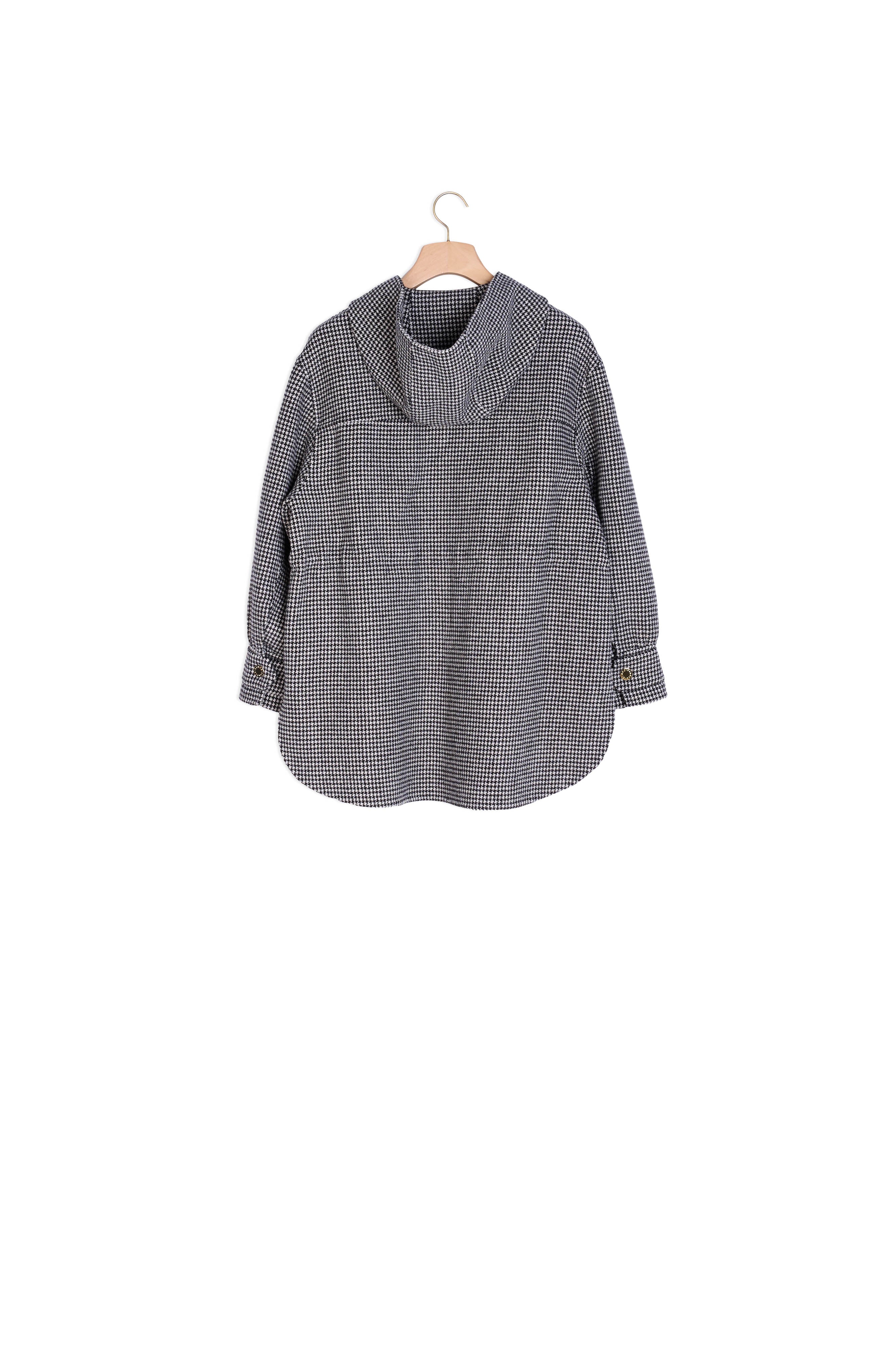 Outerwear Ecru / Noir Sandro seconde main