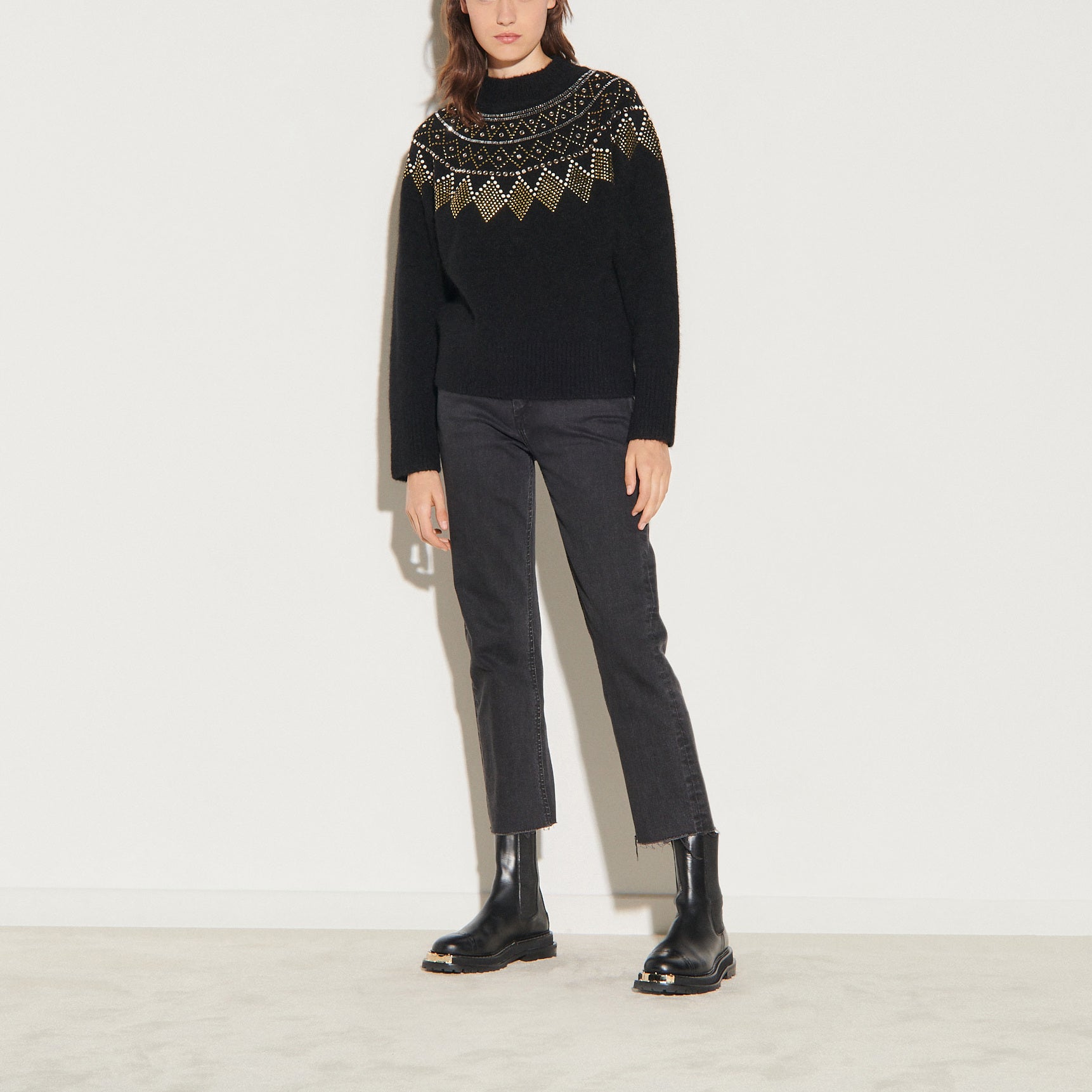 Pull plastron fantaisie à studs Sandro seconde main