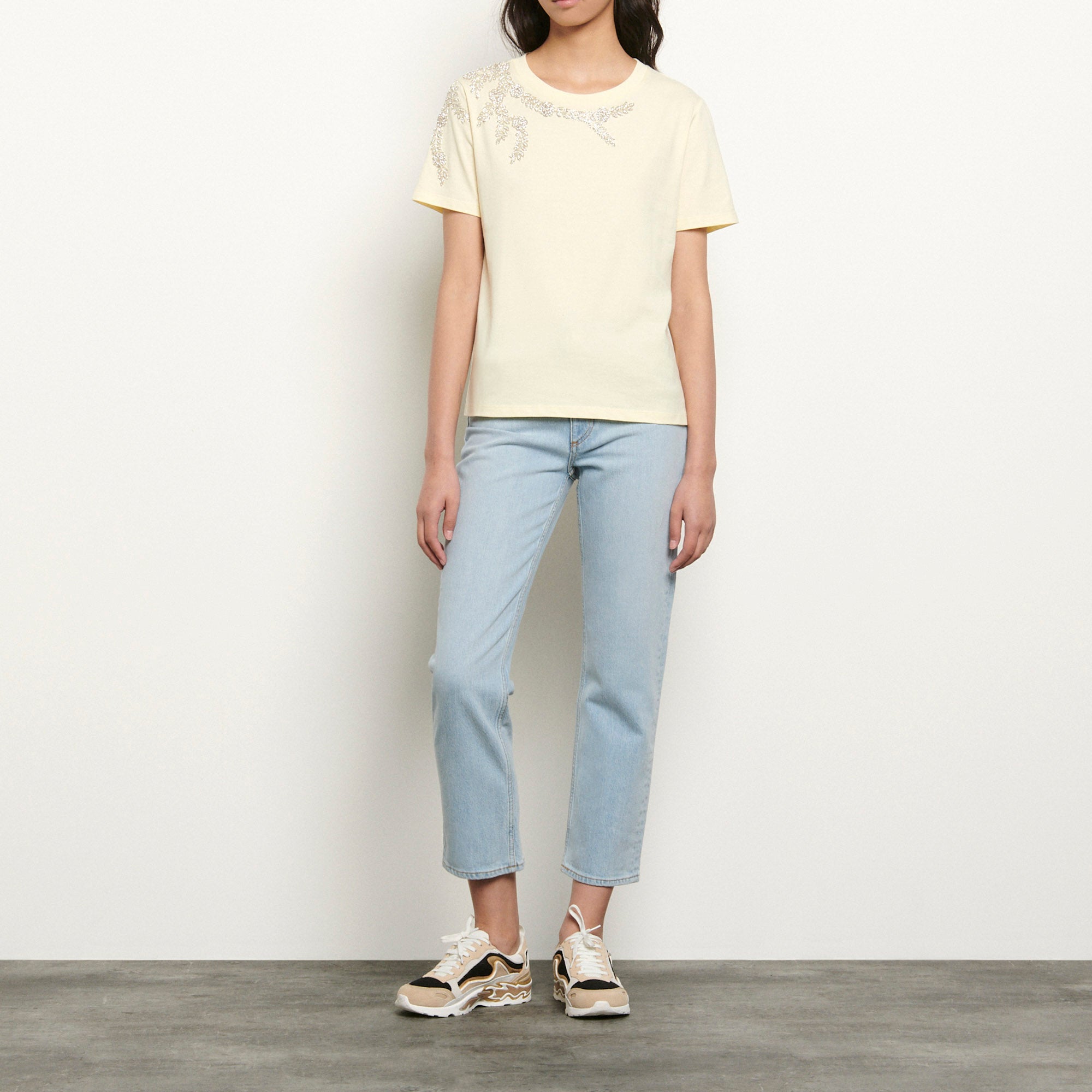 T-shirt orné de broderies et strass Sandro seconde main