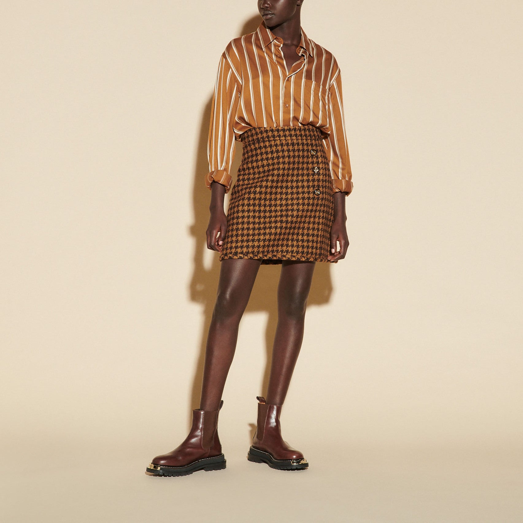 Jupe courte en tweed Sandro seconde main