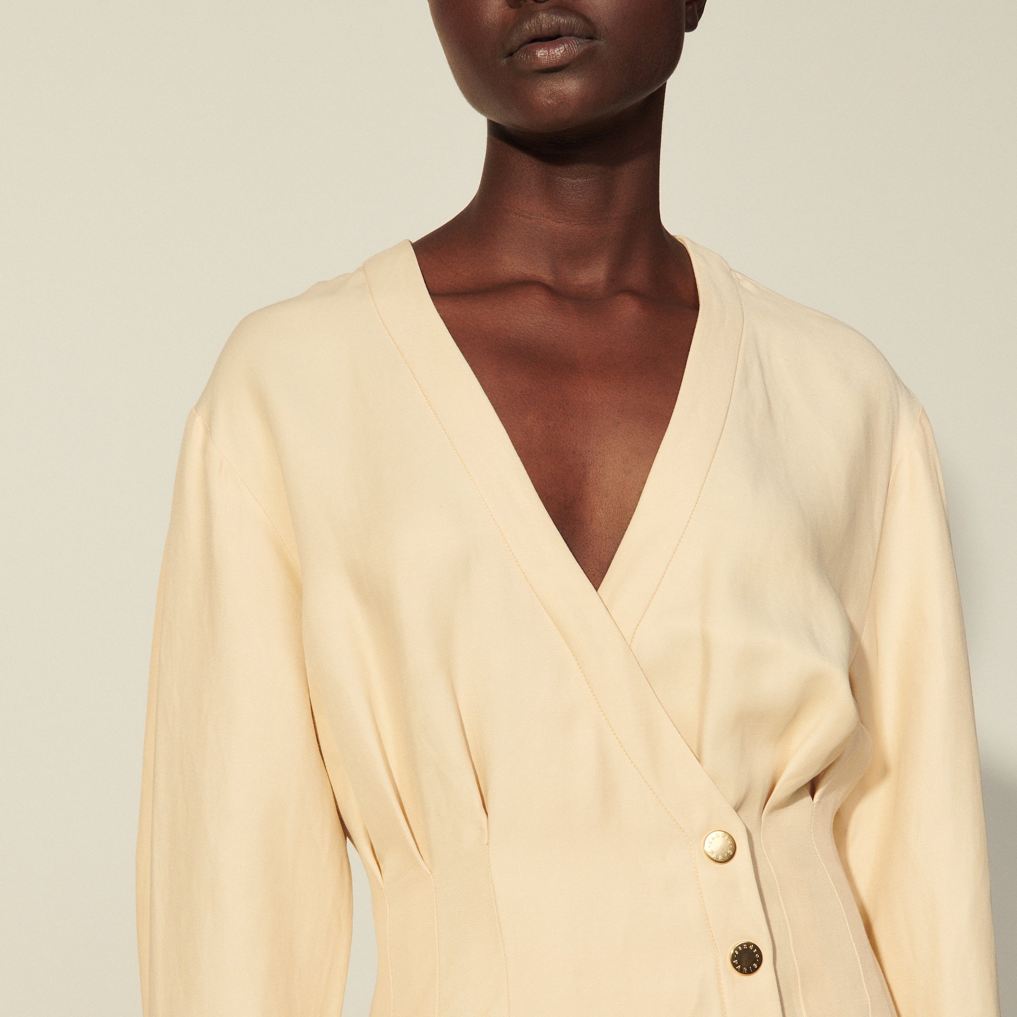 Robe courte en lin avec pressions Sandro seconde main