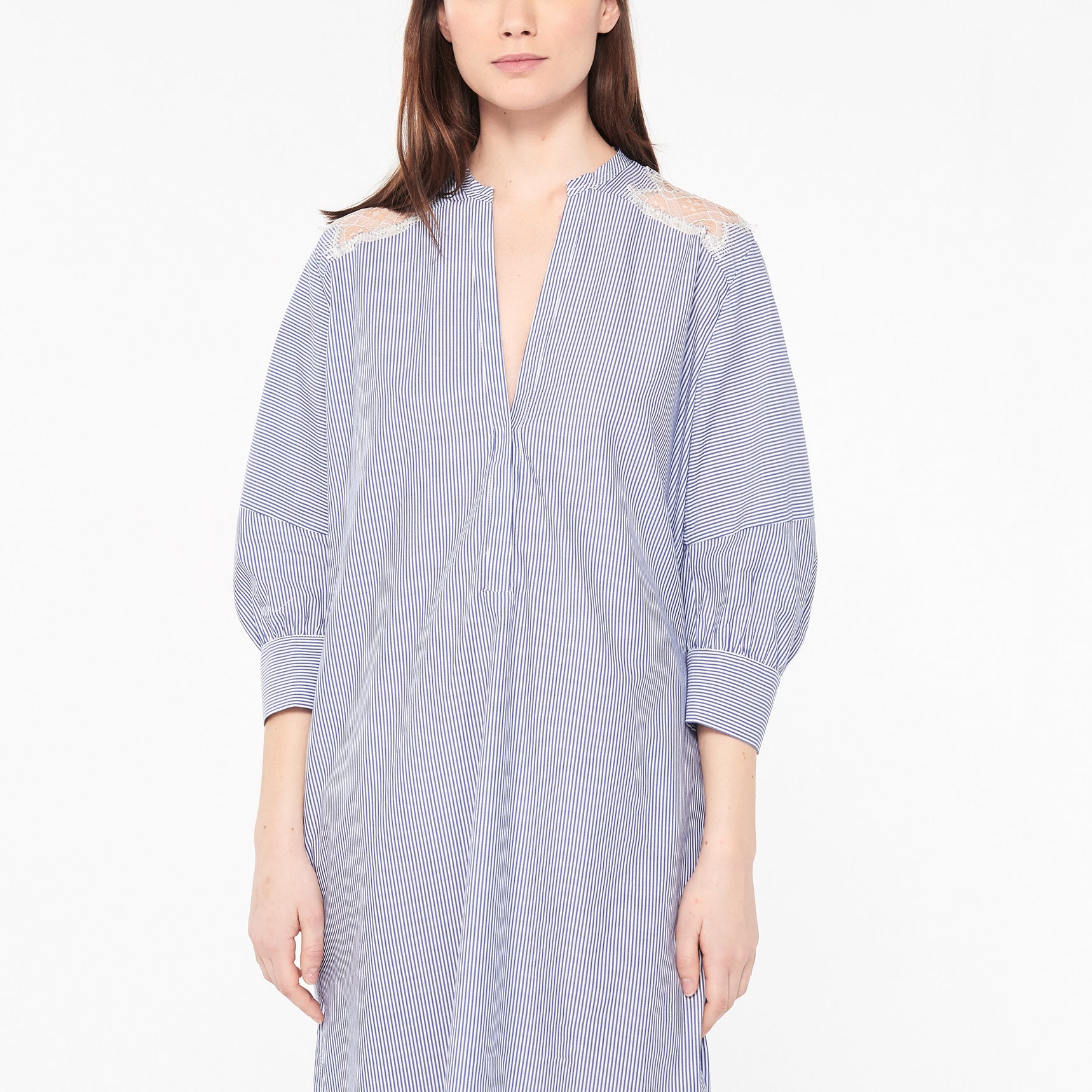 Robe tunique à rayures et dentelle Sandro seconde main