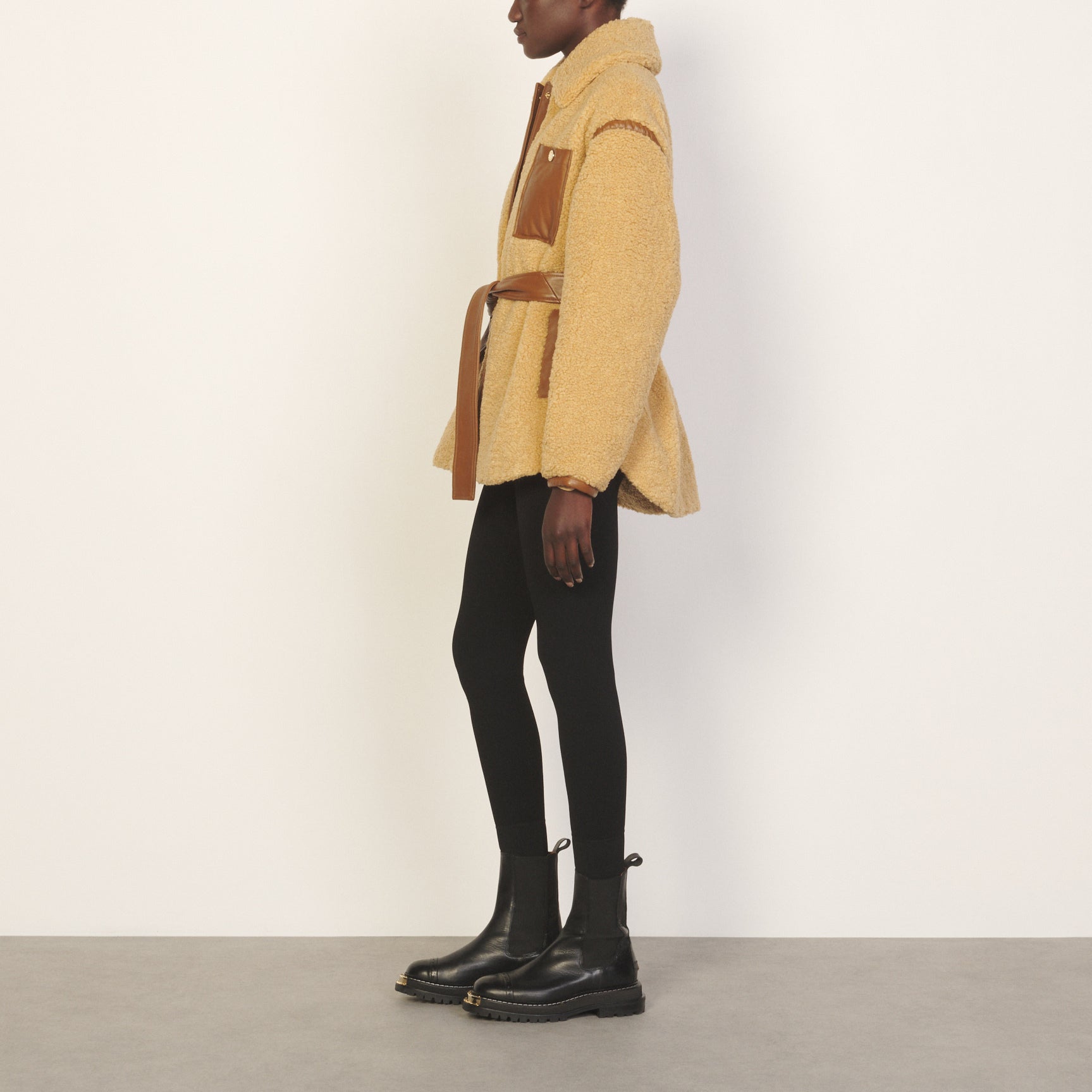 Outerwear Camel Sandro seconde main