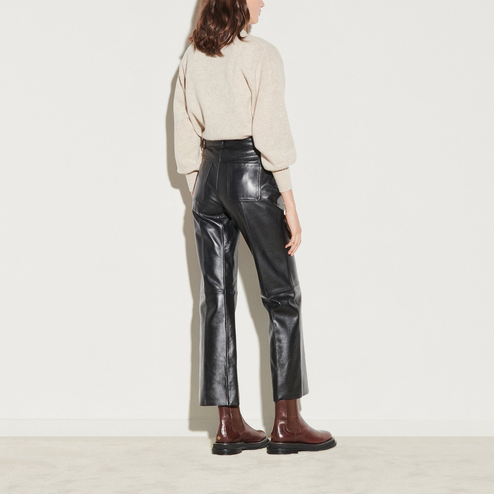Pantalon en cuir Sandro seconde main
