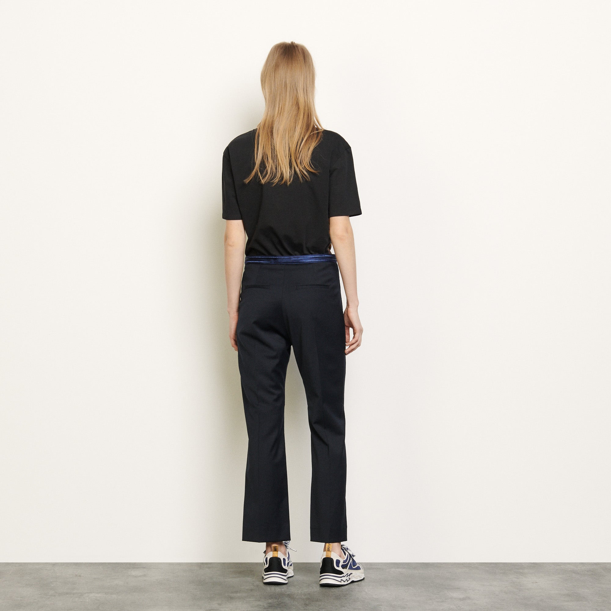 Pantalon droit avec galon à la taille Sandro seconde main