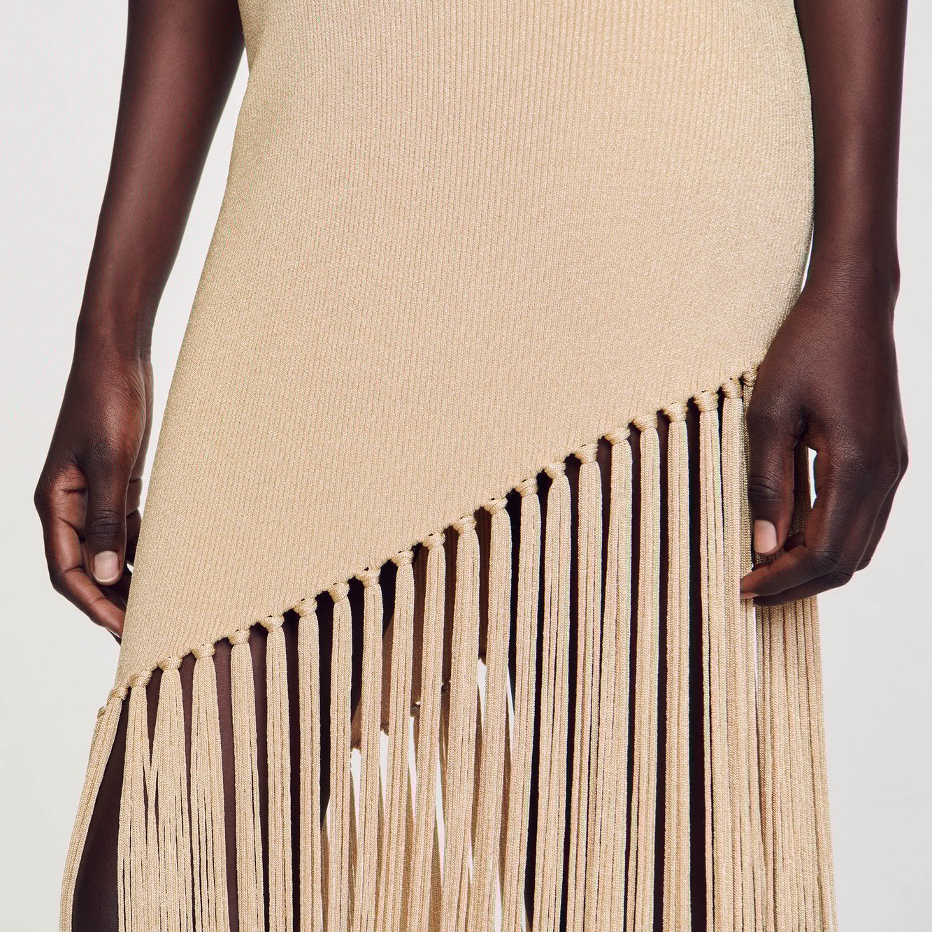 Robe longue asymétrique à franges Sandro seconde main