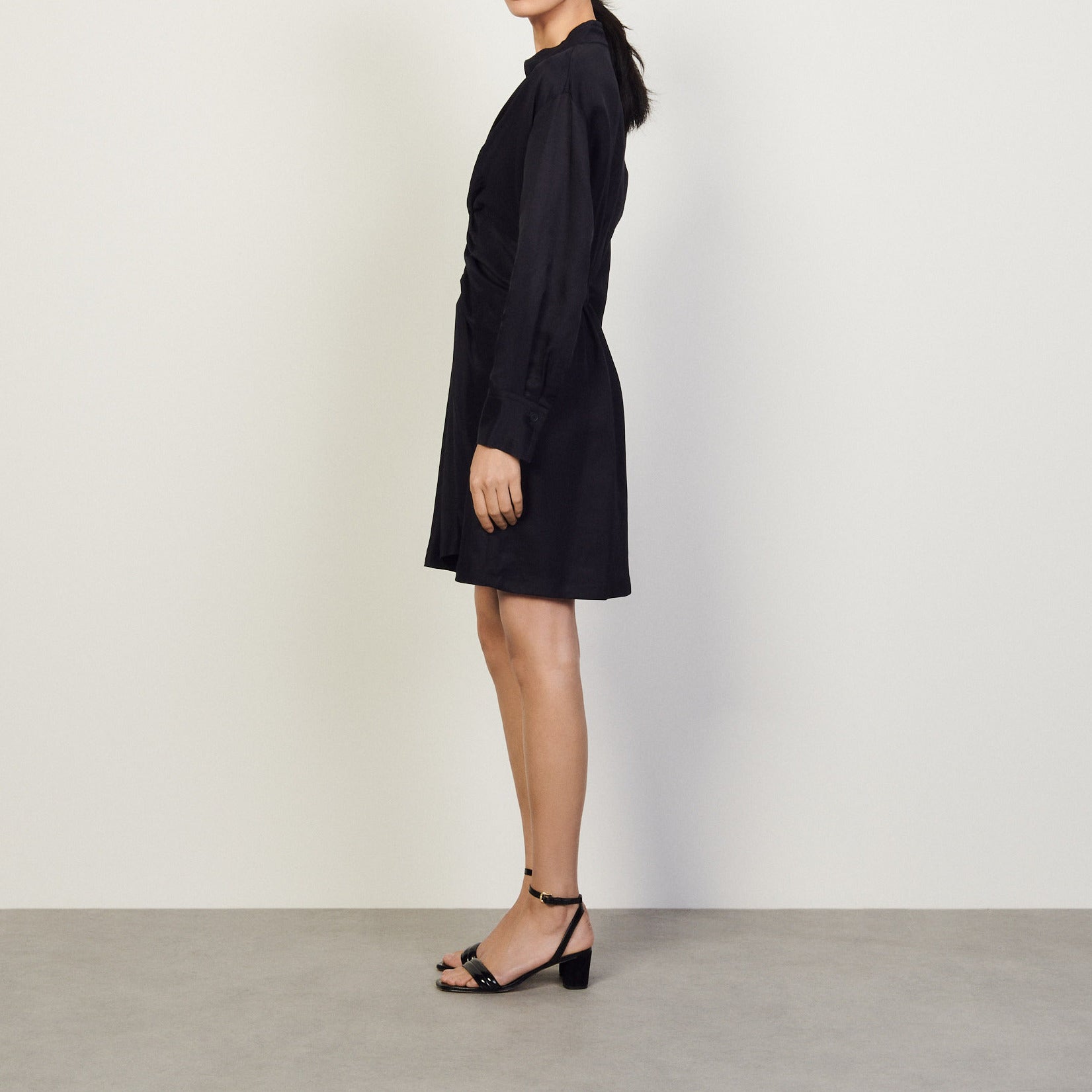 Robe courte à manches longues Sandro seconde main