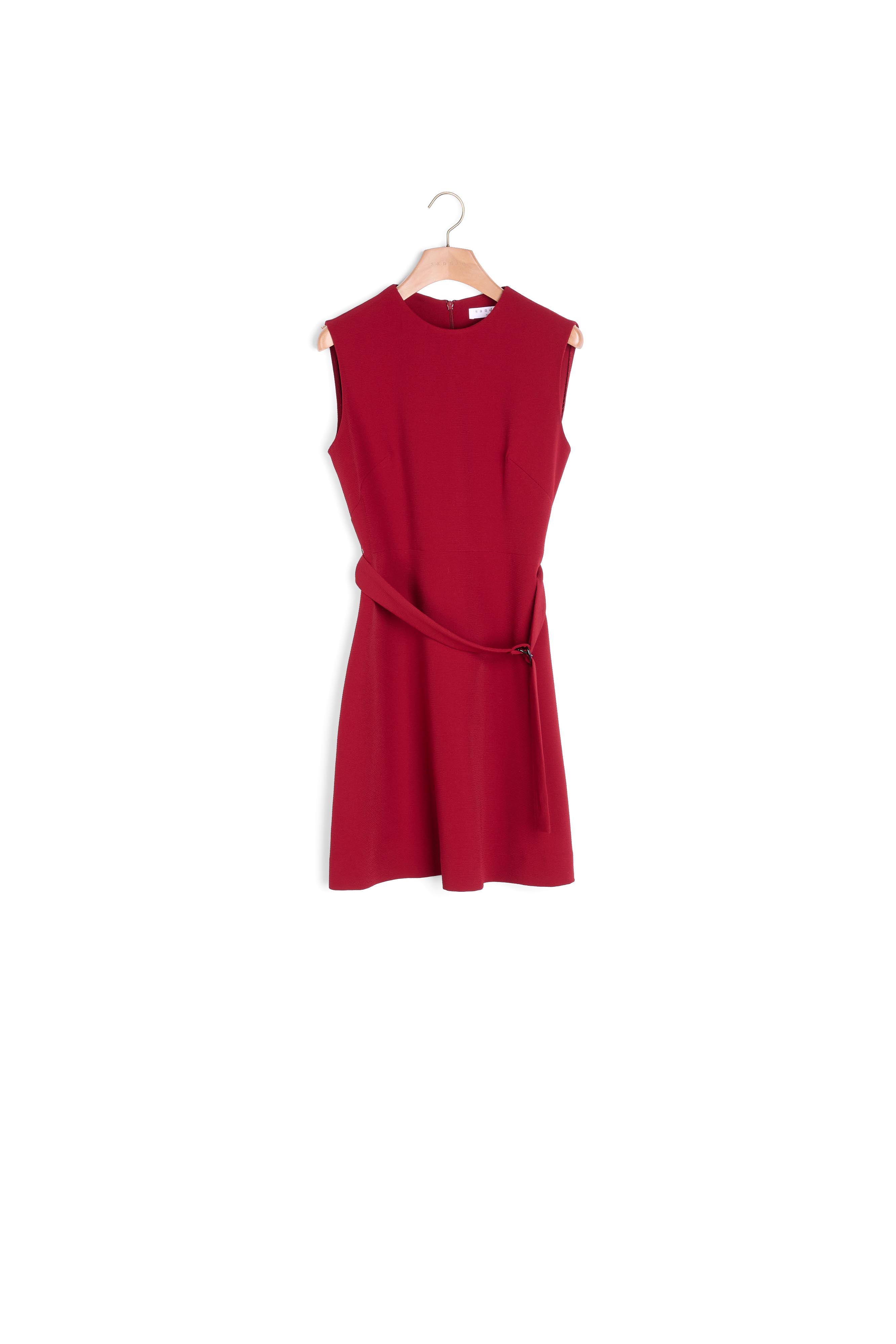 Robe matière gaufrée ceinturée Sandro seconde main