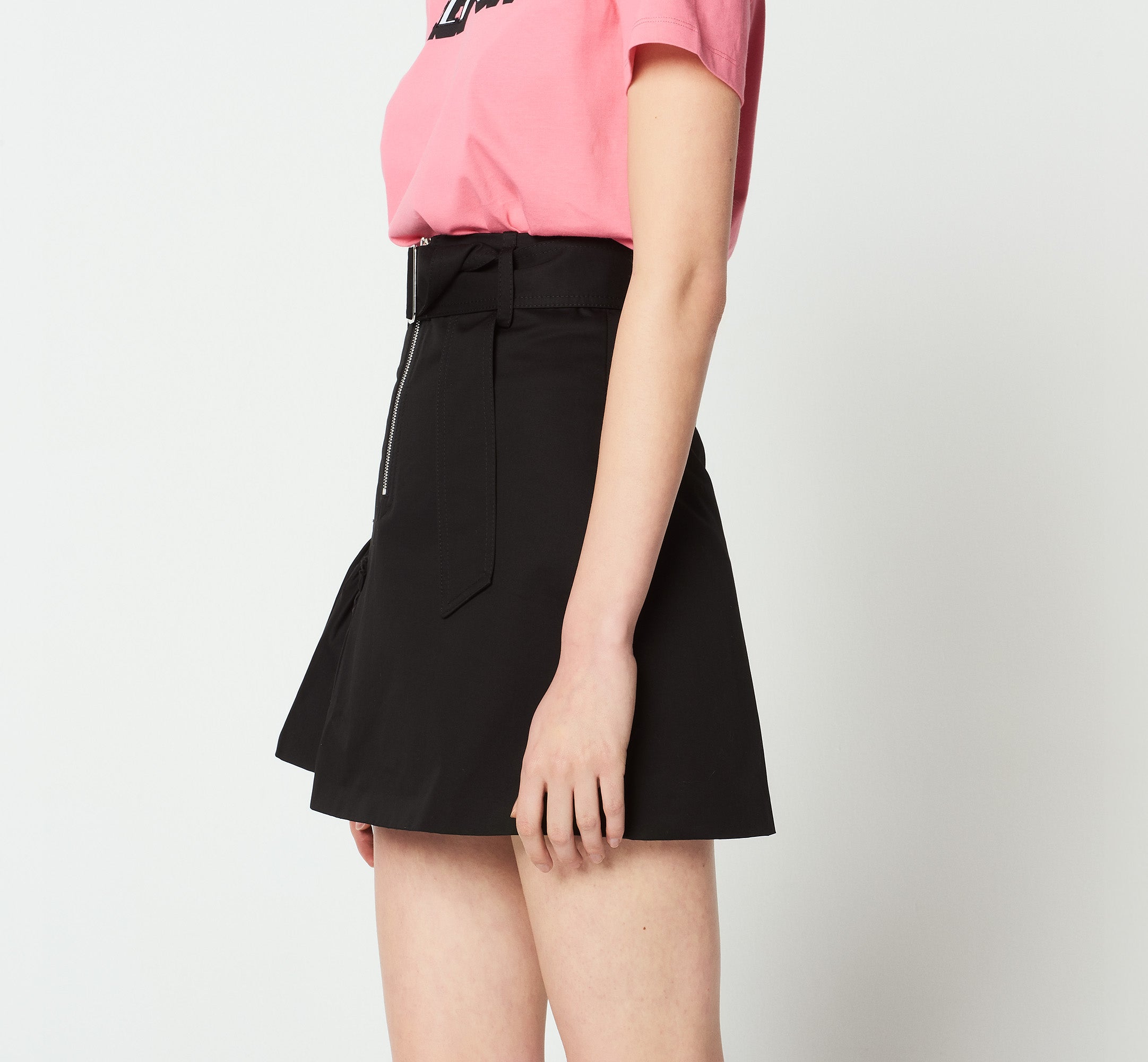 Jupe courte évasée avec ceinture Sandro seconde main