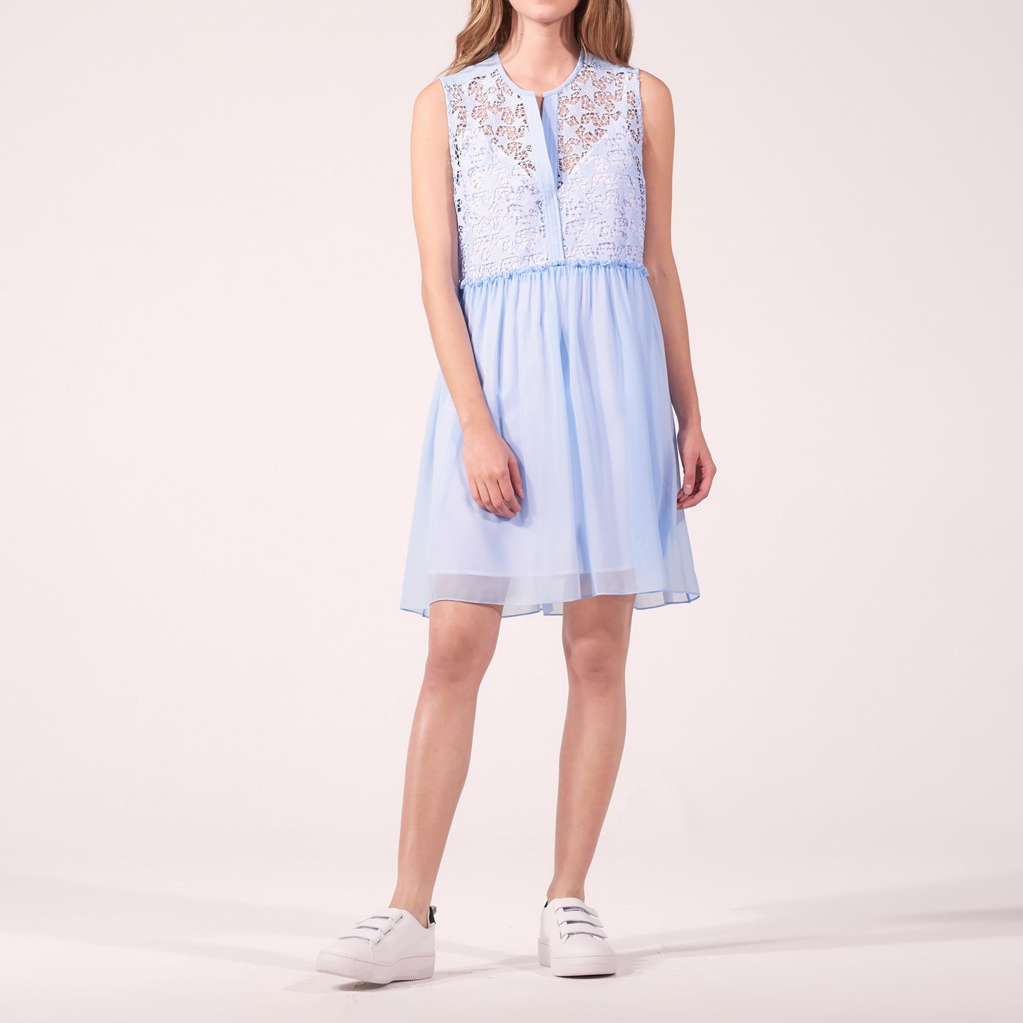 Robe fluide à dentelle étoilée Sandro seconde main