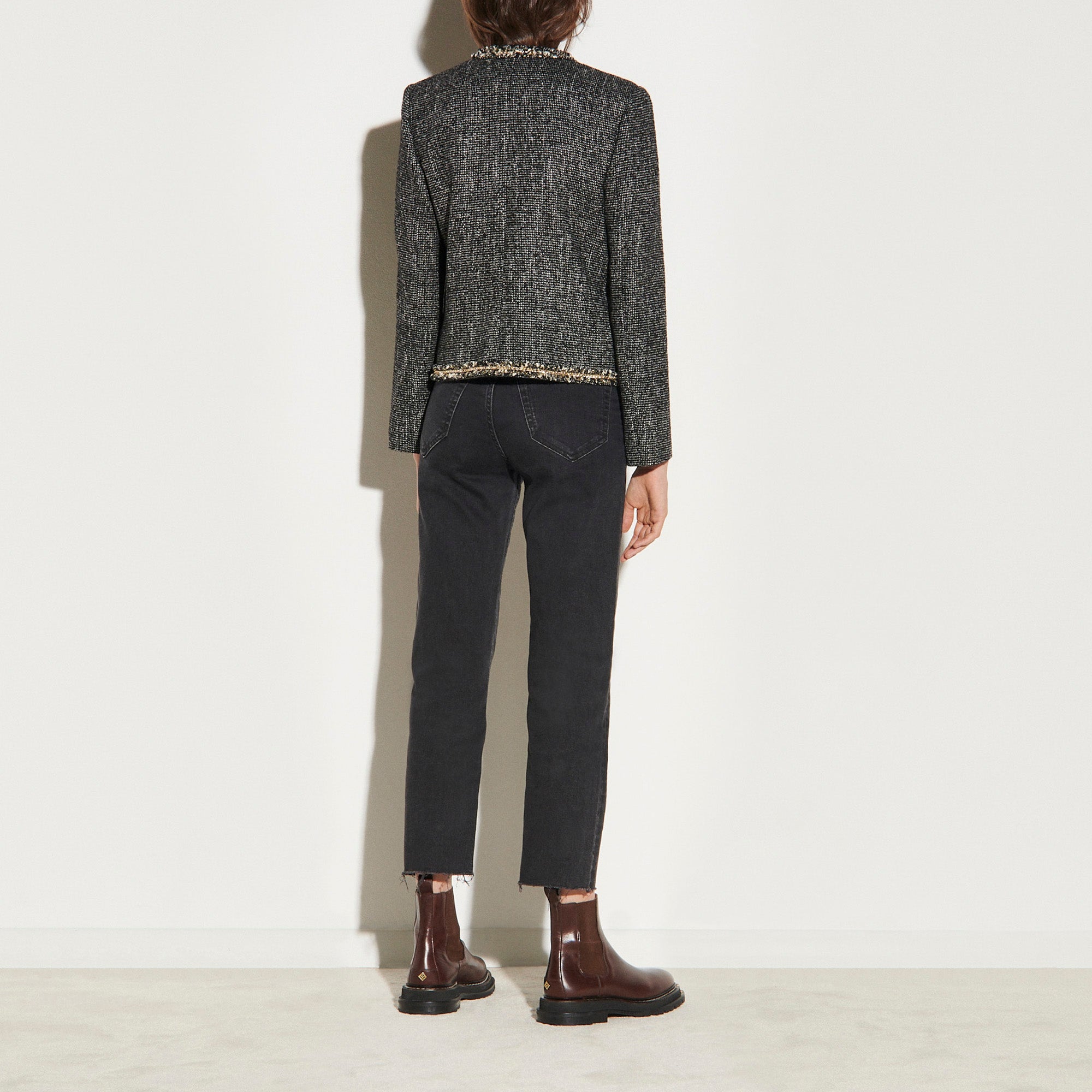Veste courte en tweed Sandro seconde main