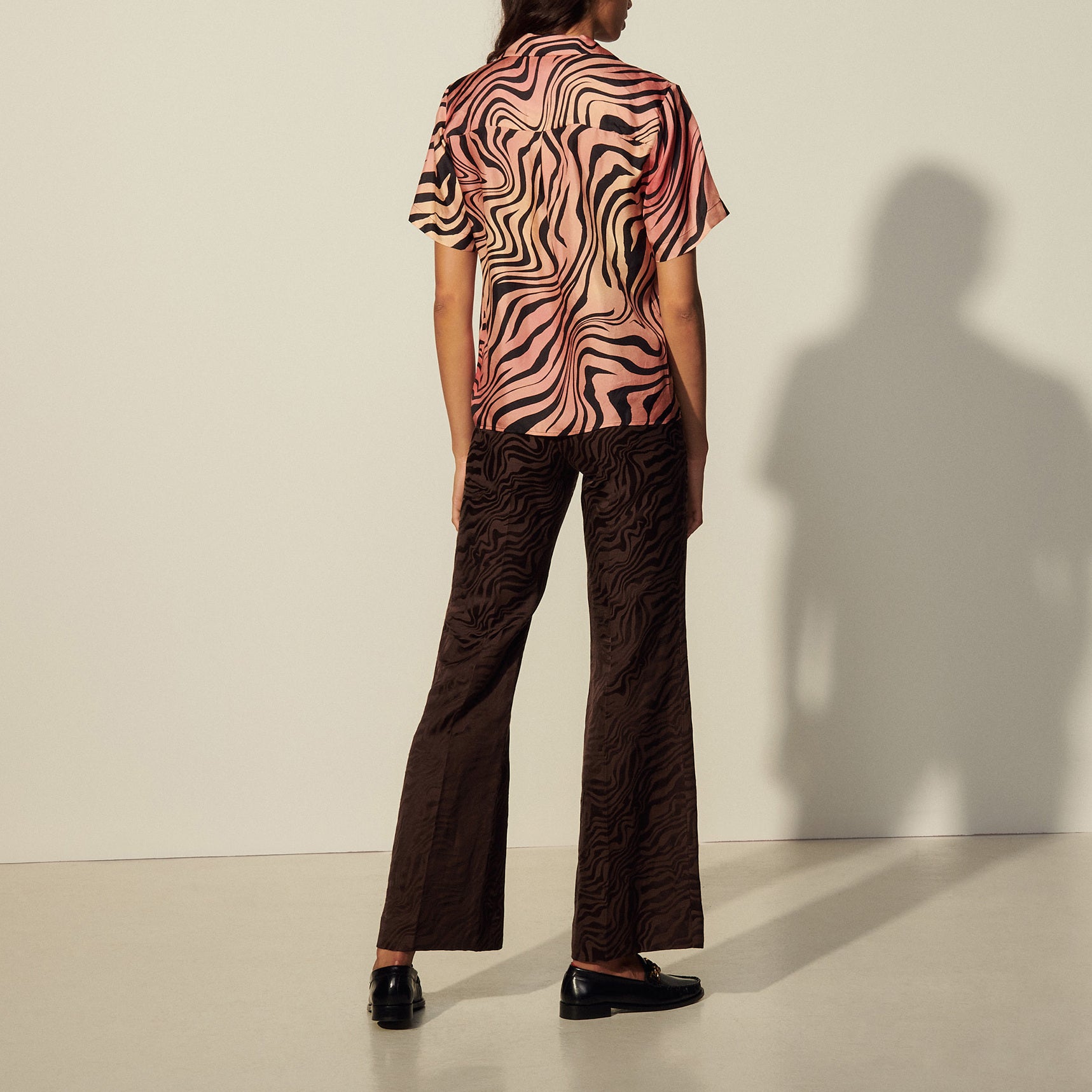 Chemise imprimée en soie Sandro seconde main