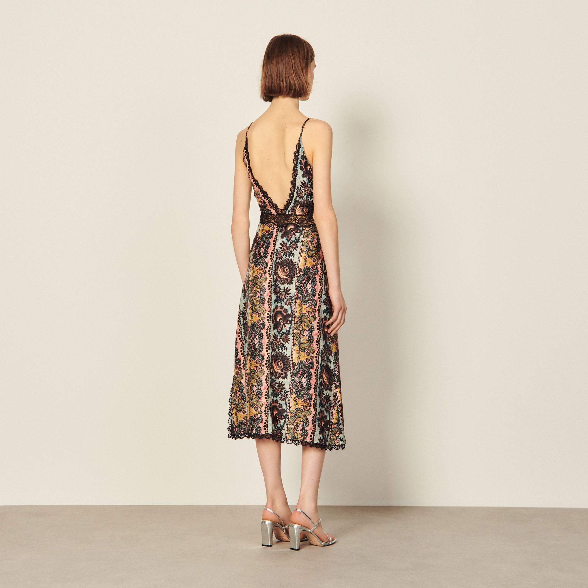 Robe imprimée en soie Sandro seconde main