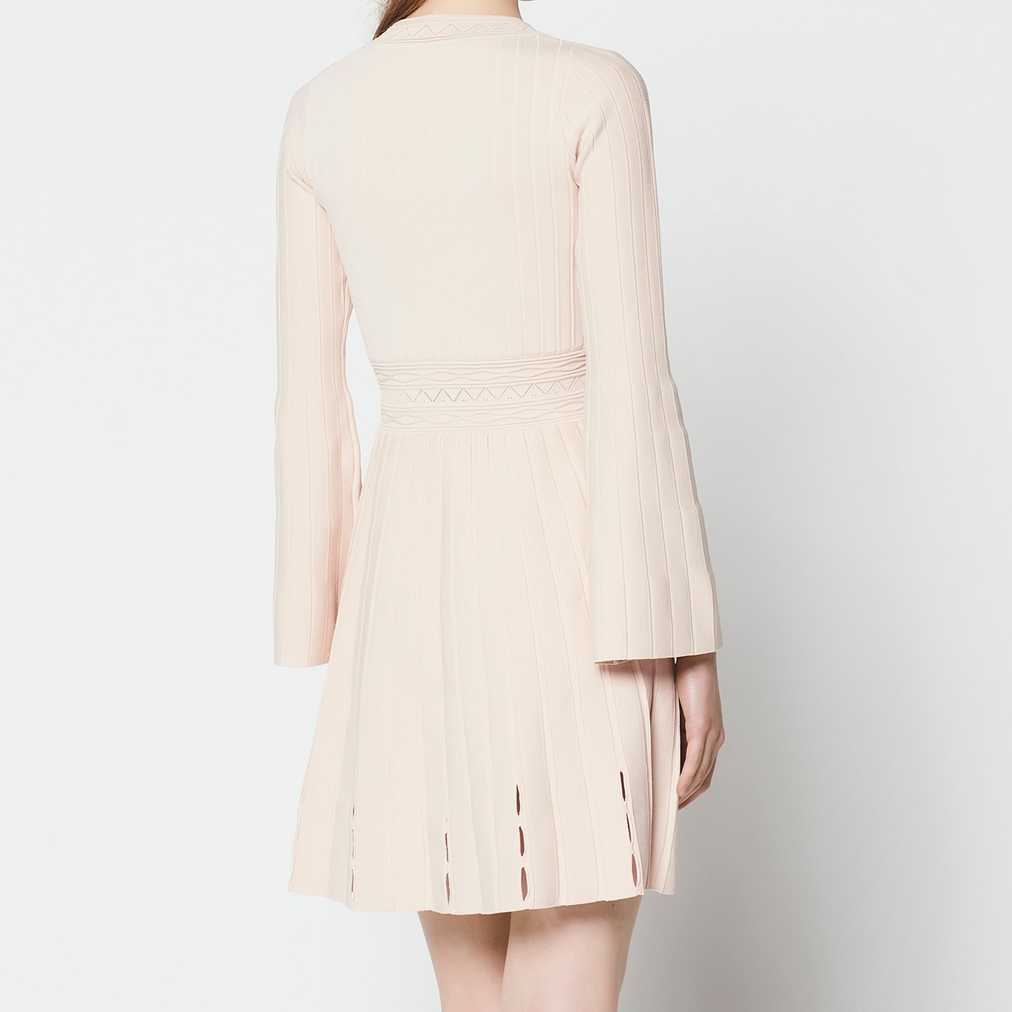 Robe en maille avec manches trompettes Sandro seconde main