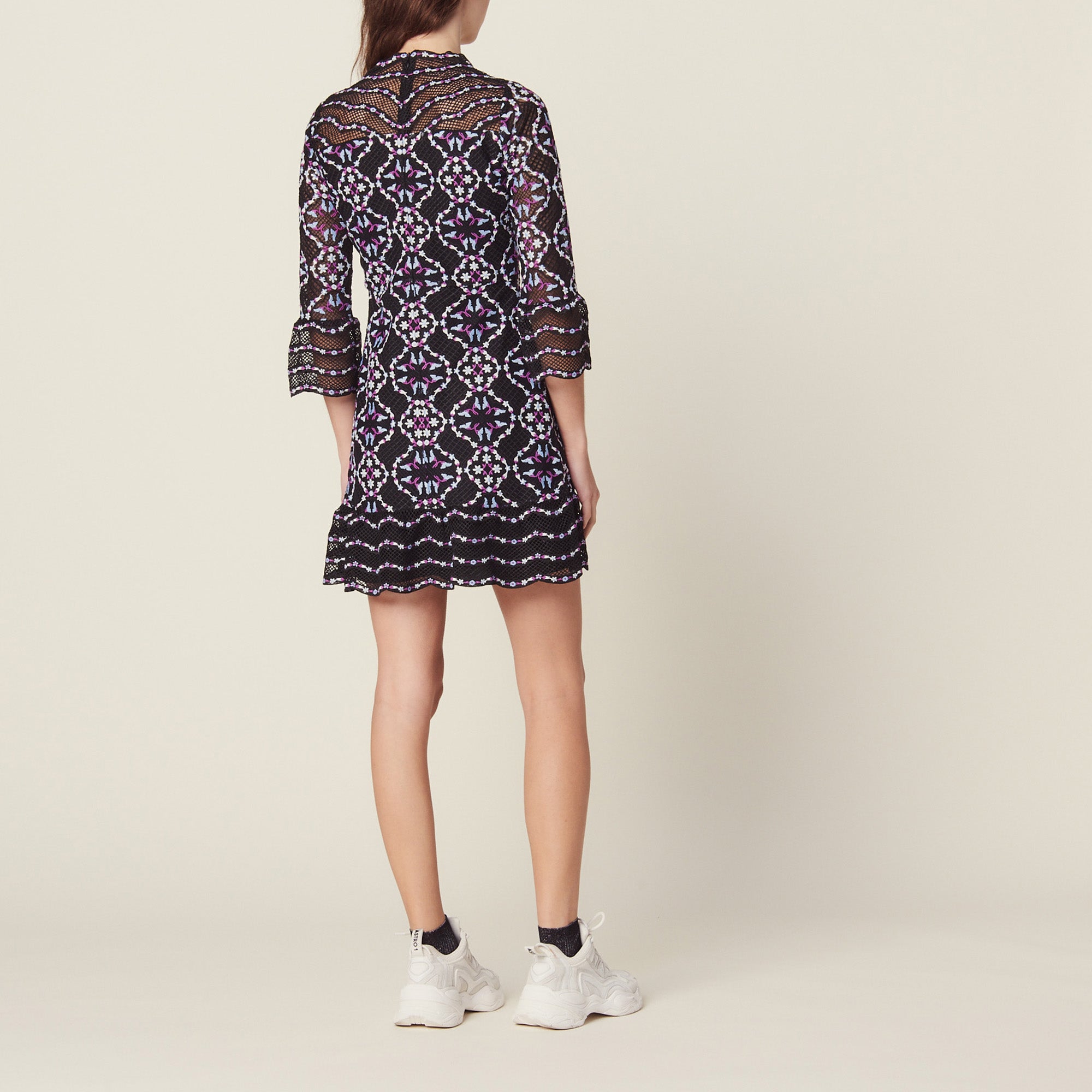 Robe courte en guipure Sandro seconde main