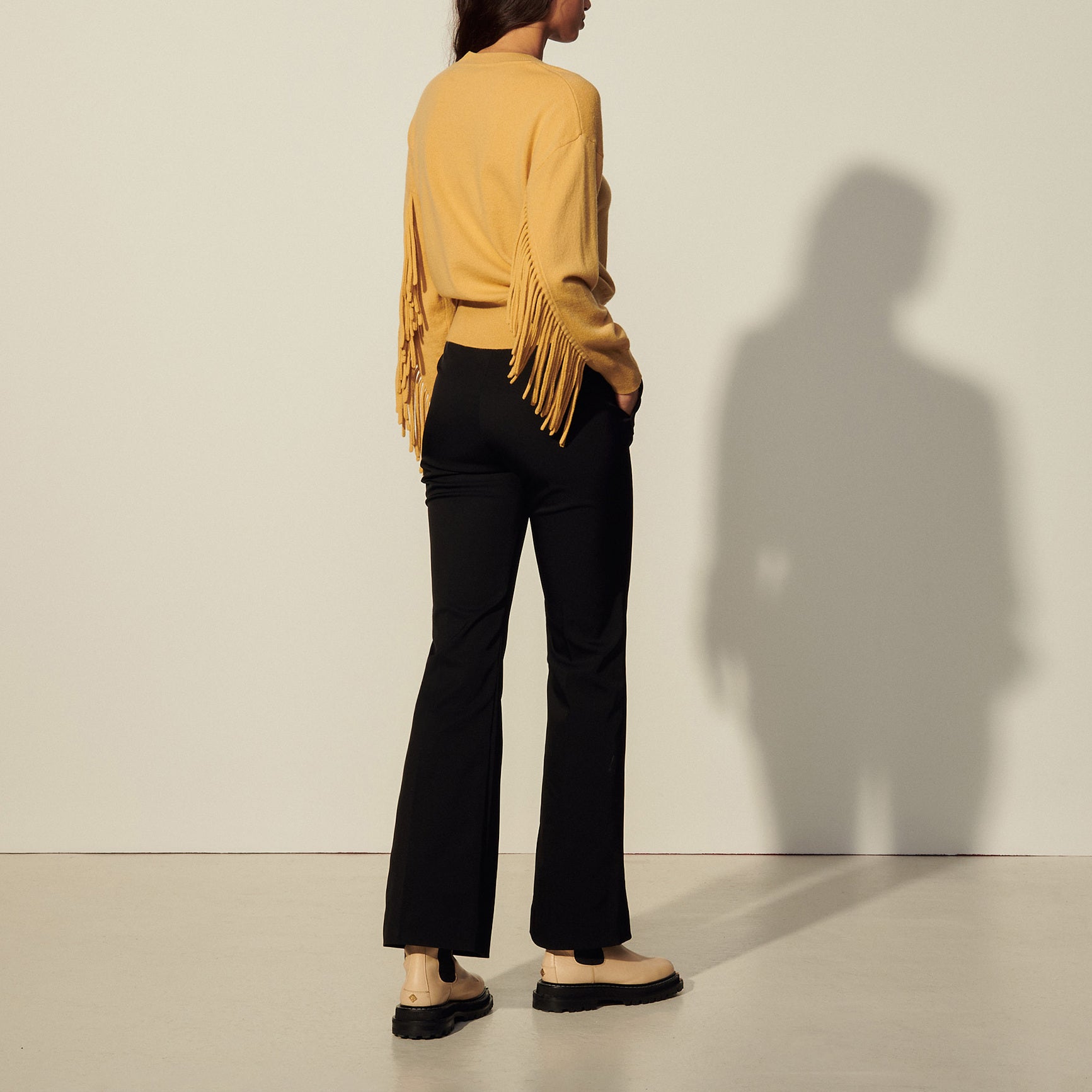 Pull en laine et cachemire avec franges Sandro seconde main