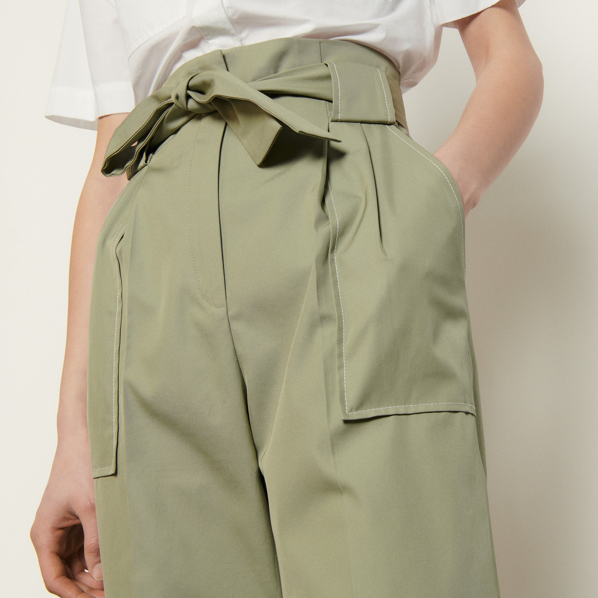 Pantalon large avec ceinture à nouer Sandro seconde main