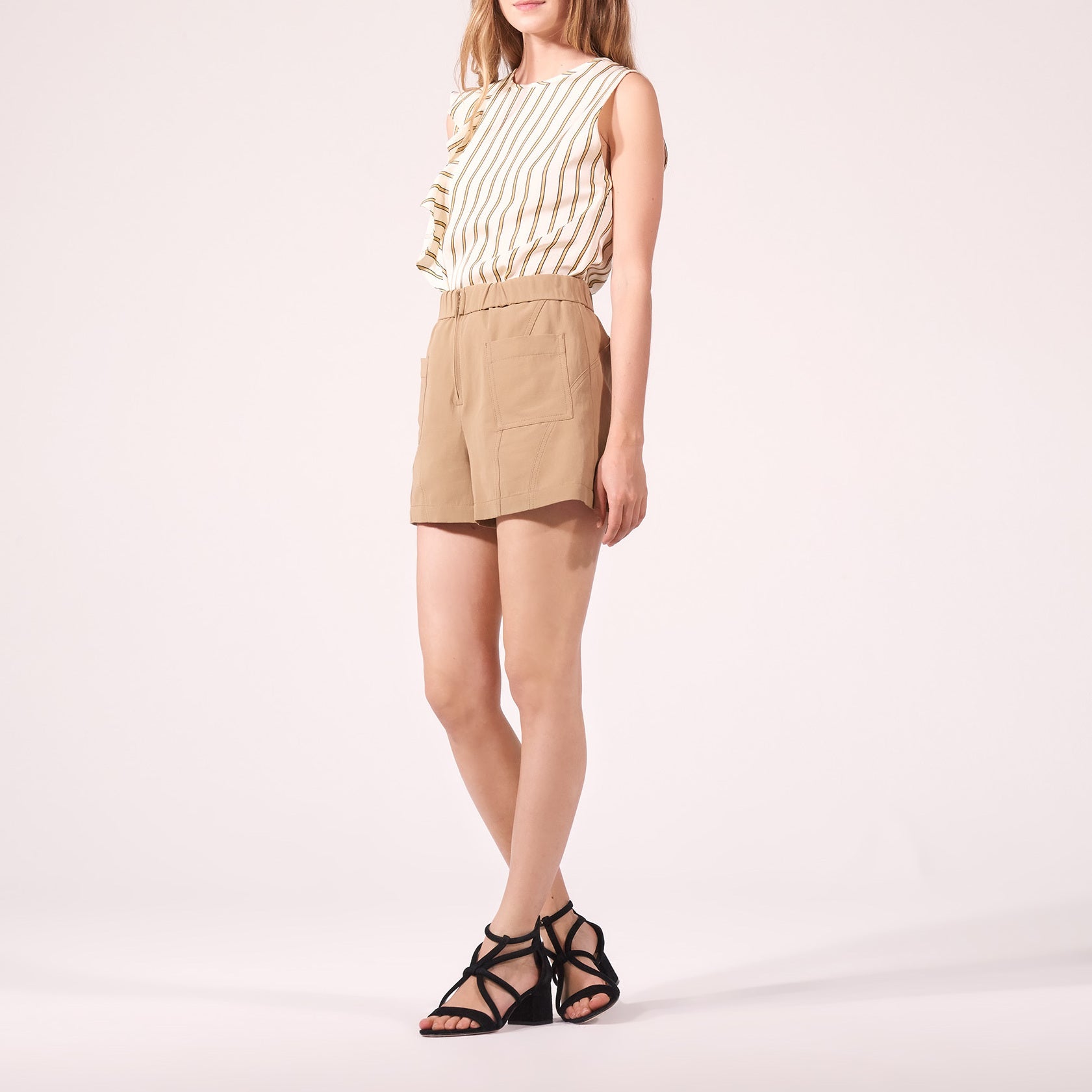 Short avec coutures apparentes et zip Sandro seconde main