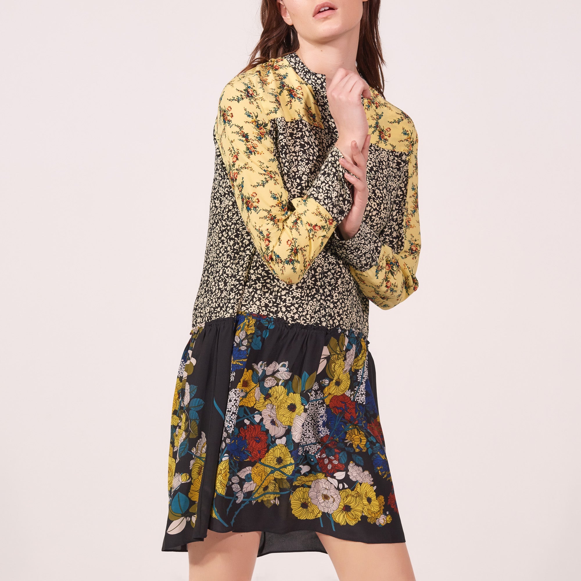 Robe en patchwork fleuri Sandro seconde main