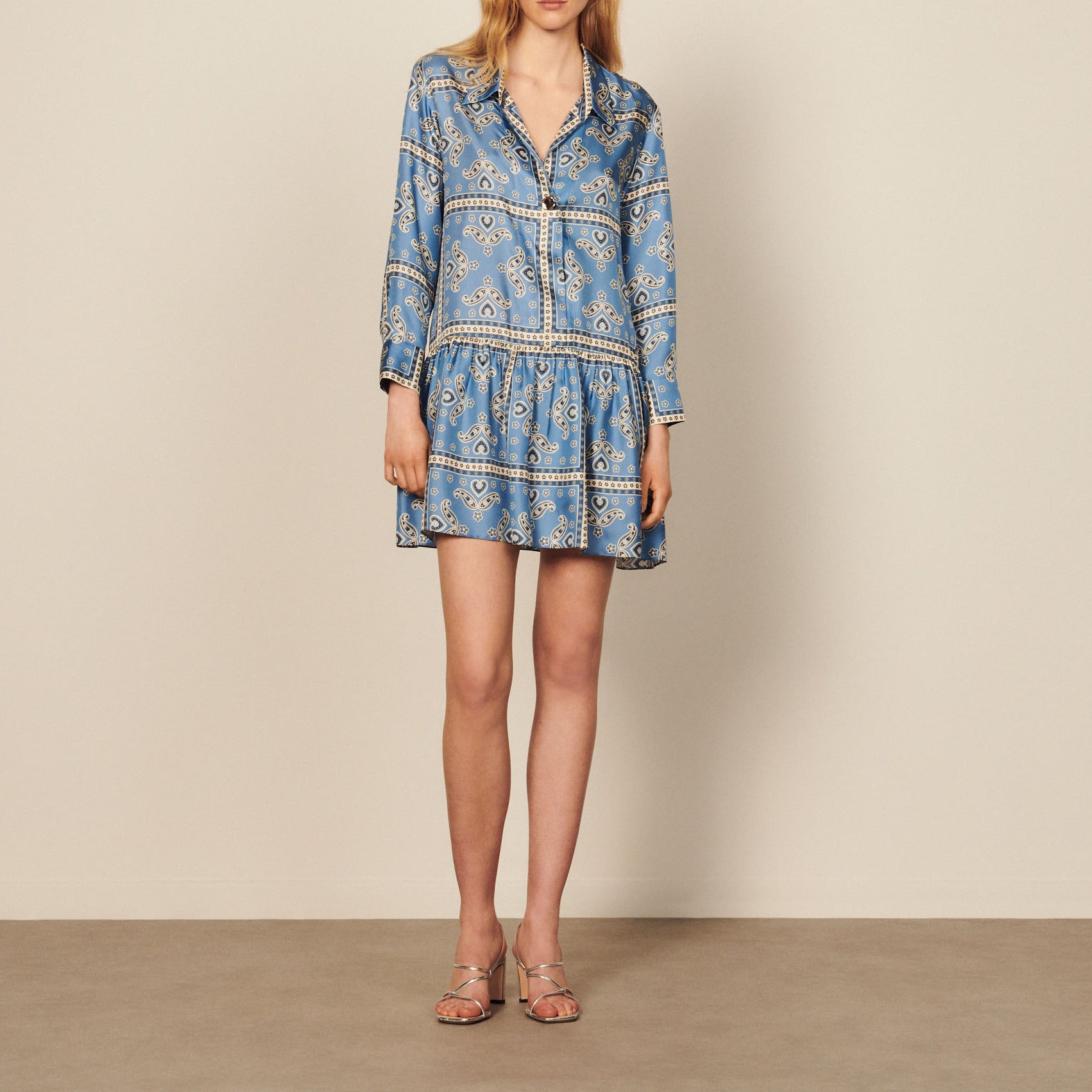 Robe imprimée en soie Sandro seconde main