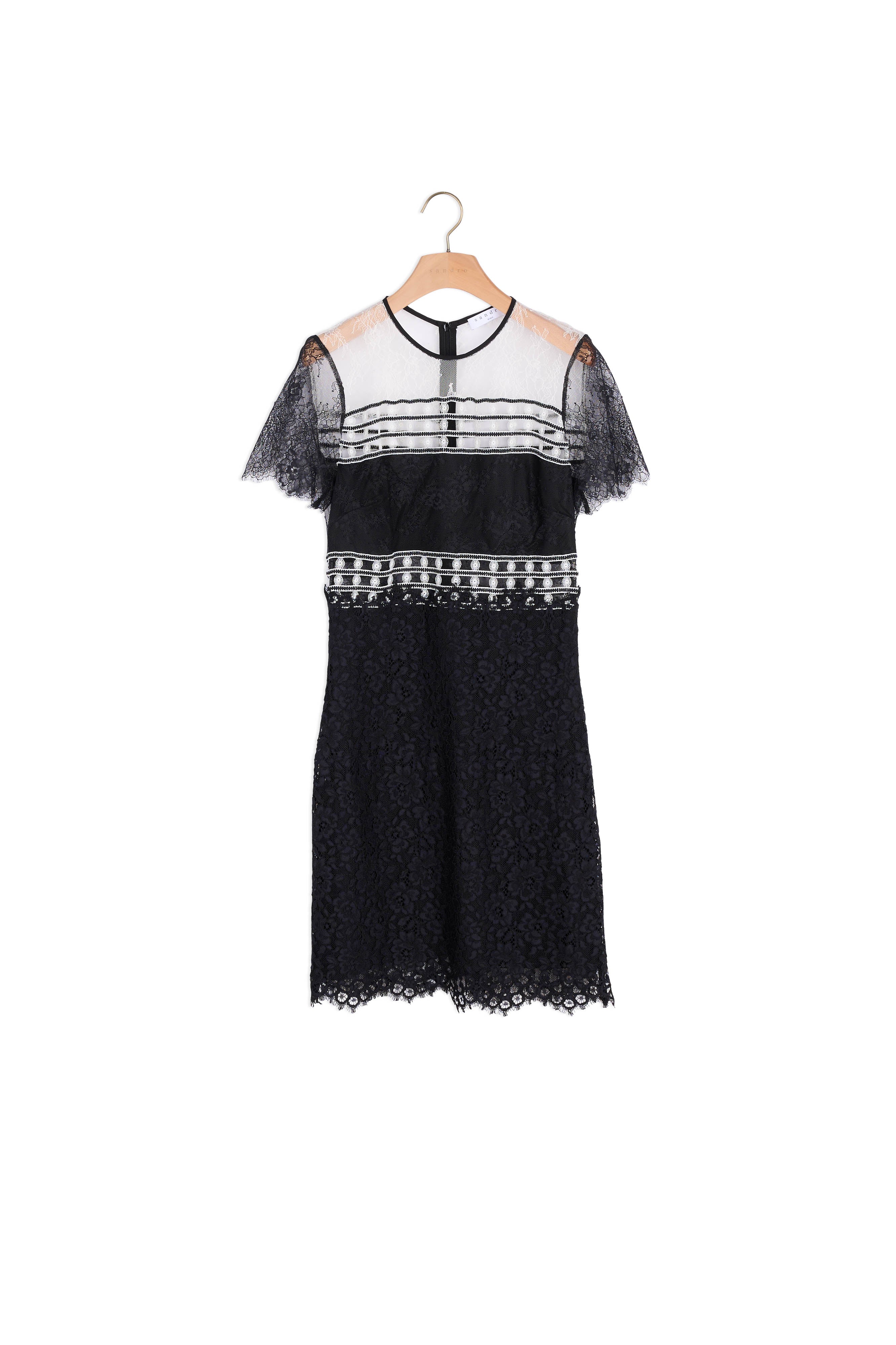 Robe en dentelles diverses Sandro seconde main
