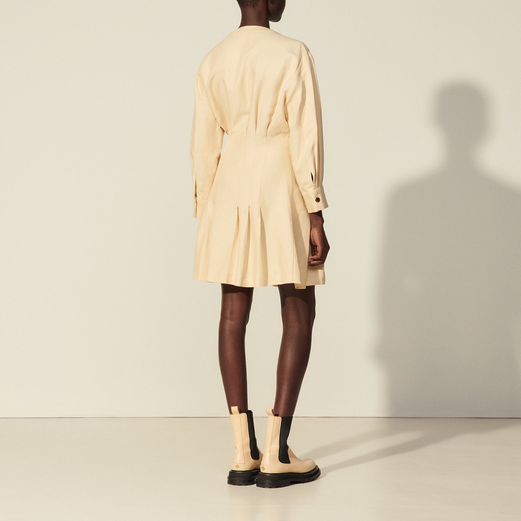 Robe courte en lin avec pressions Sandro seconde main