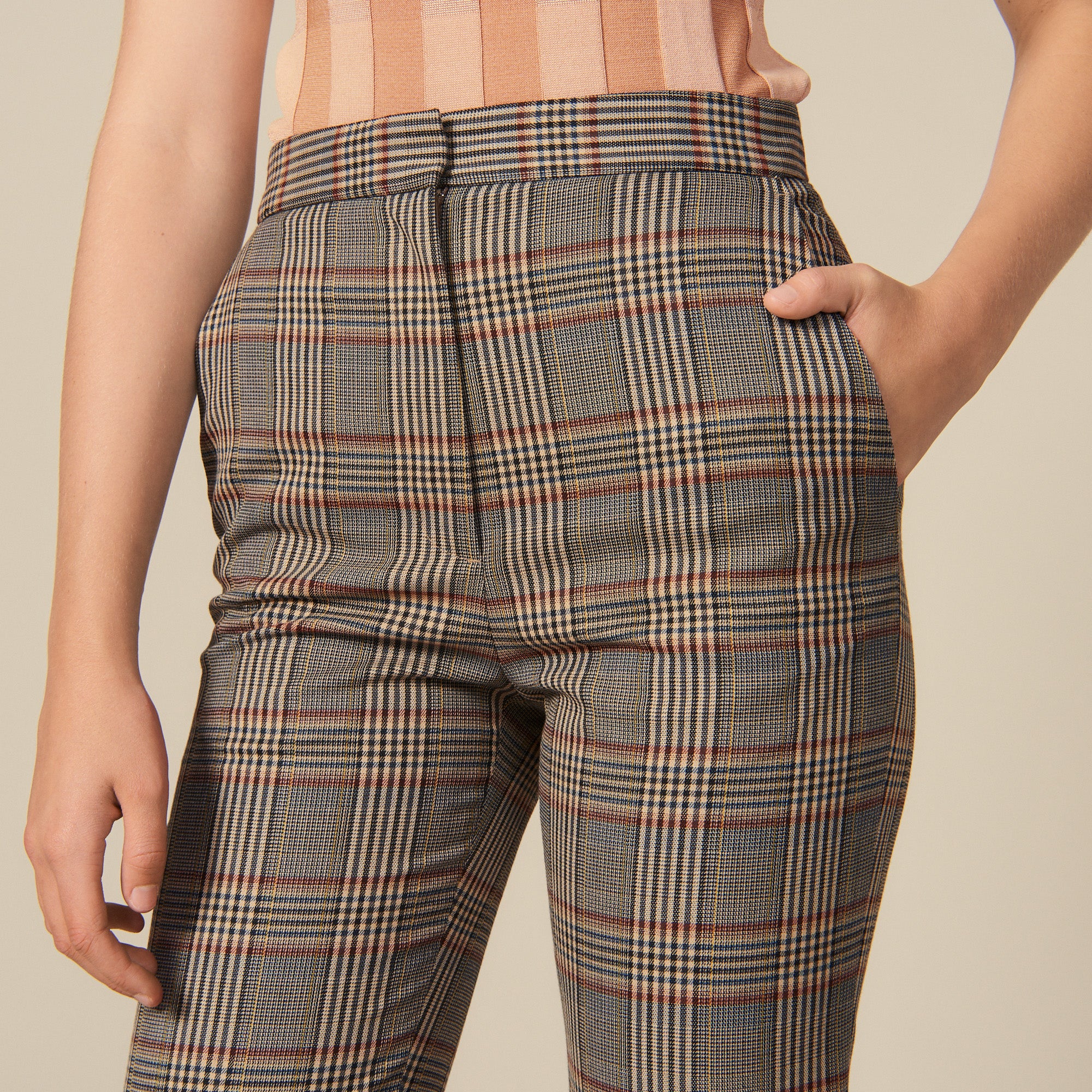 Pantalon droit à carreaux Sandro seconde main