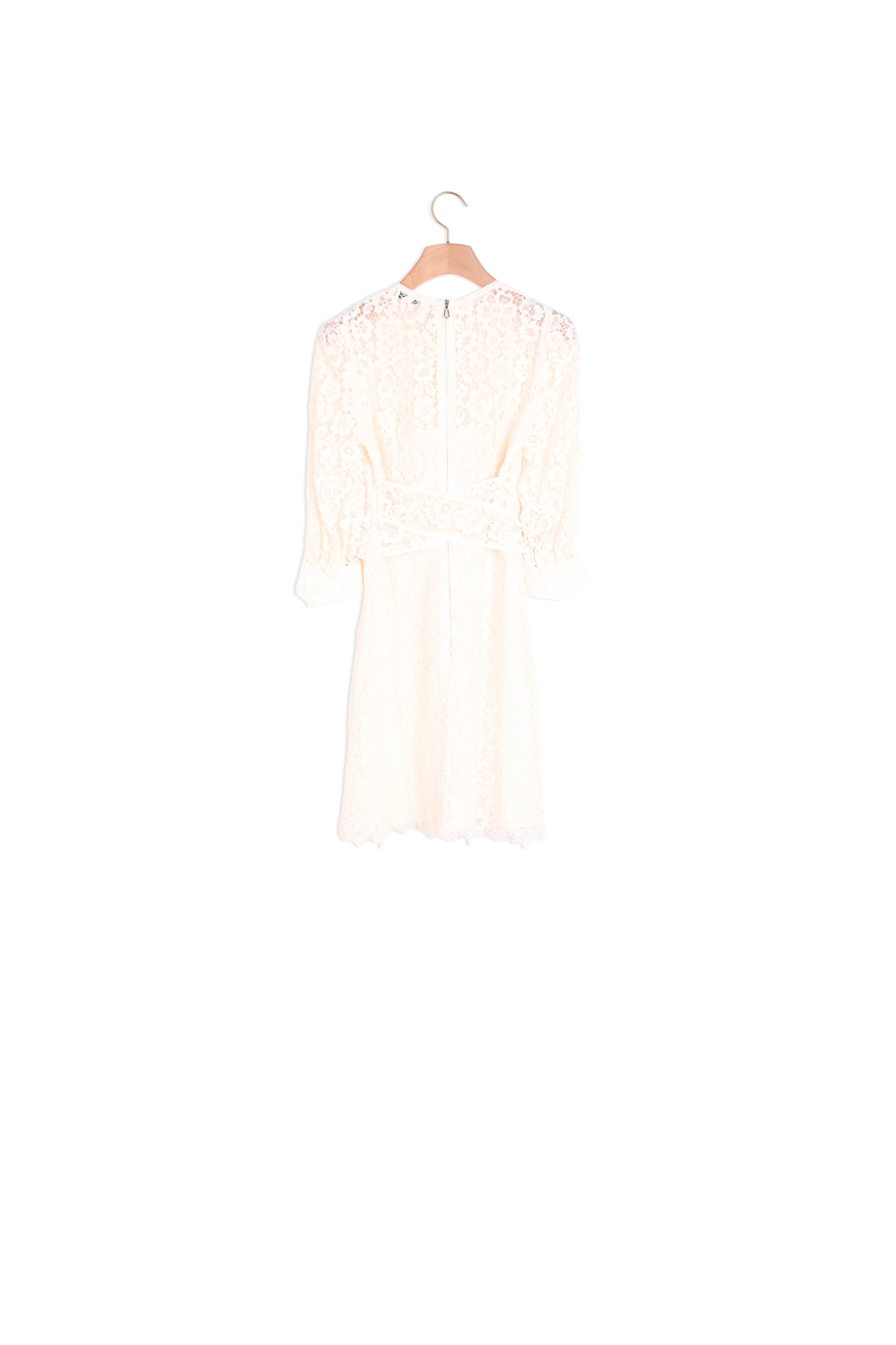 Robe courte en dentelle avec ceinture Sandro seconde main