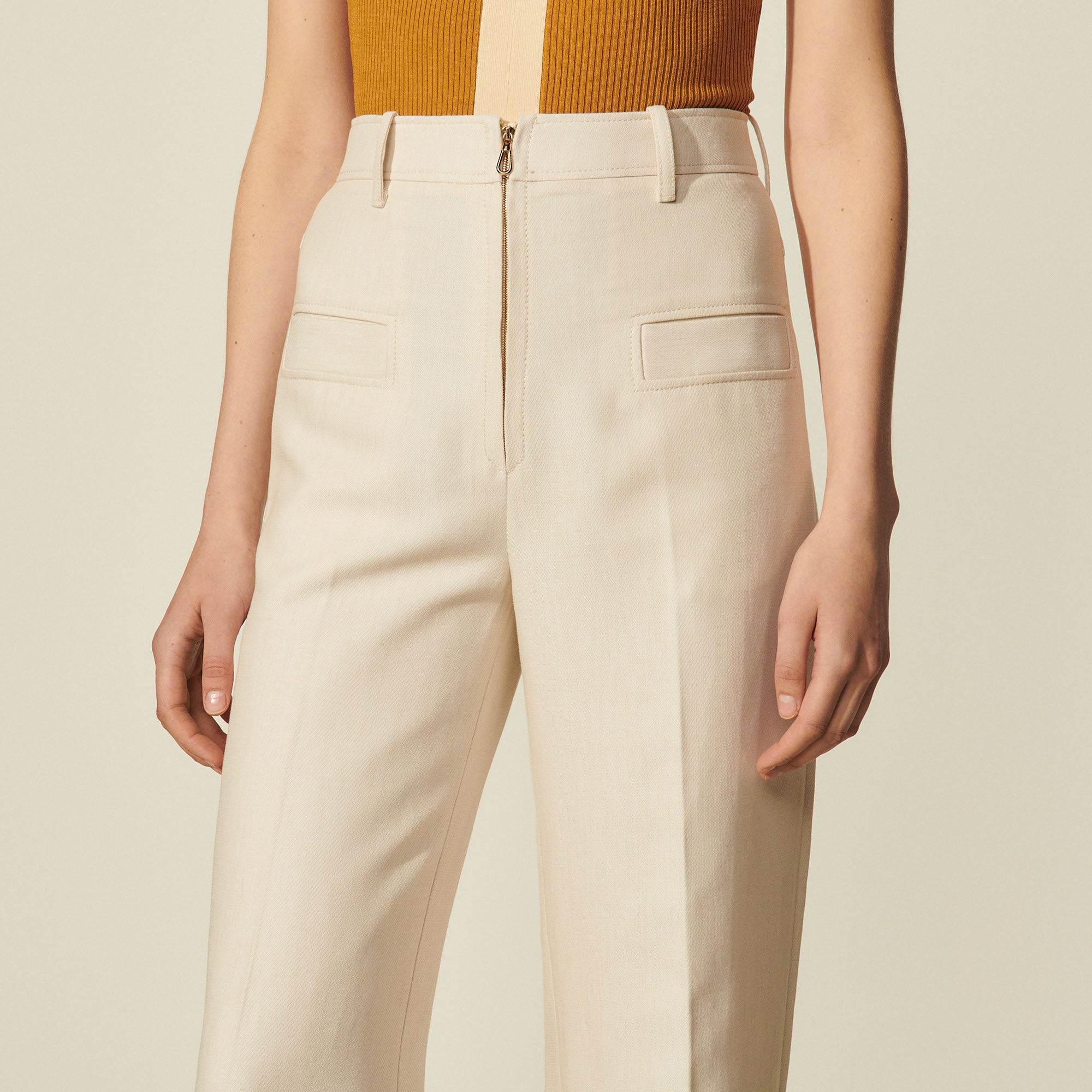 Pantalon avec zip milieu devant Sandro seconde main